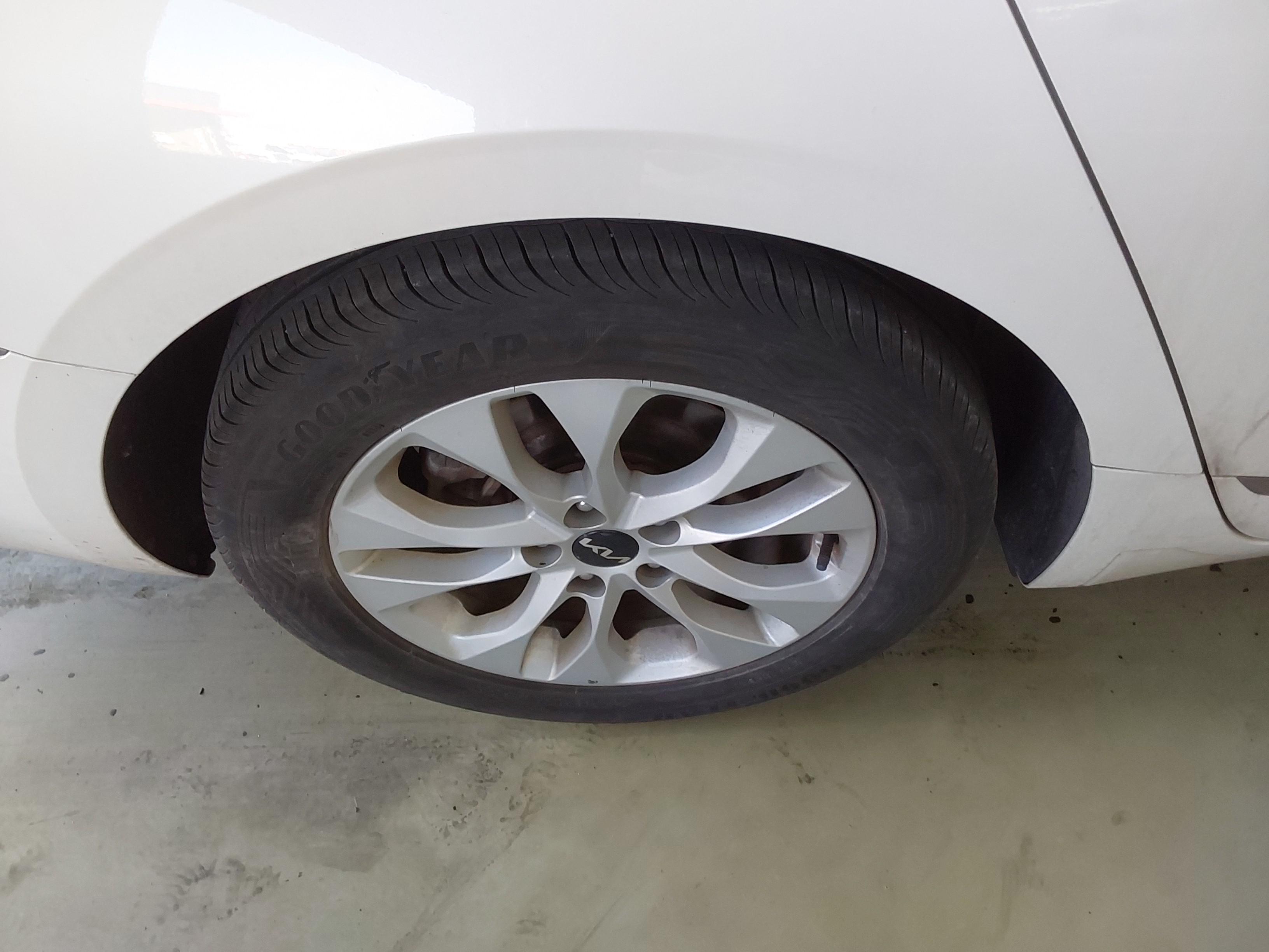 كيا K8 2022 - صورة 21