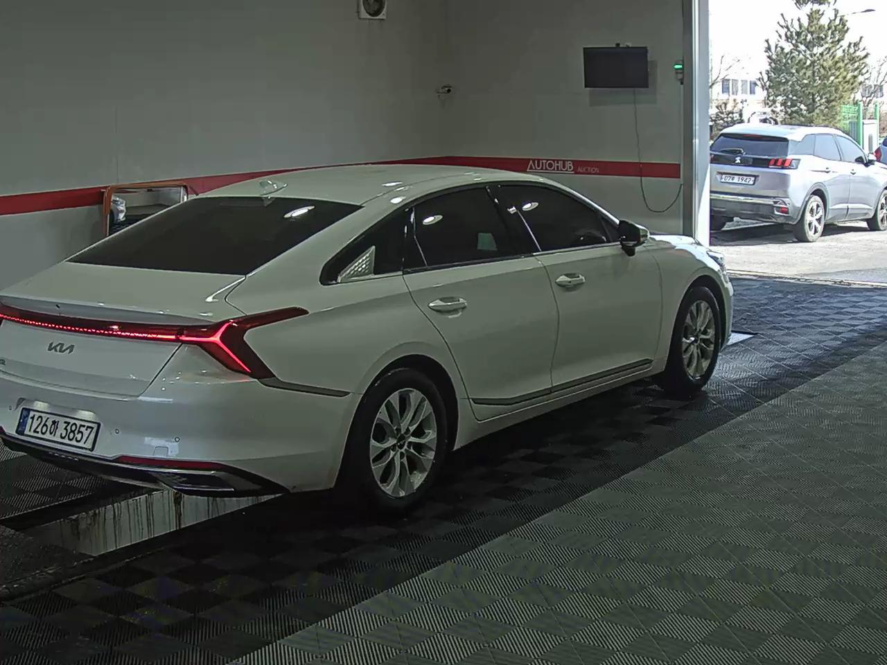 كيا K8 2022 - صورة 4