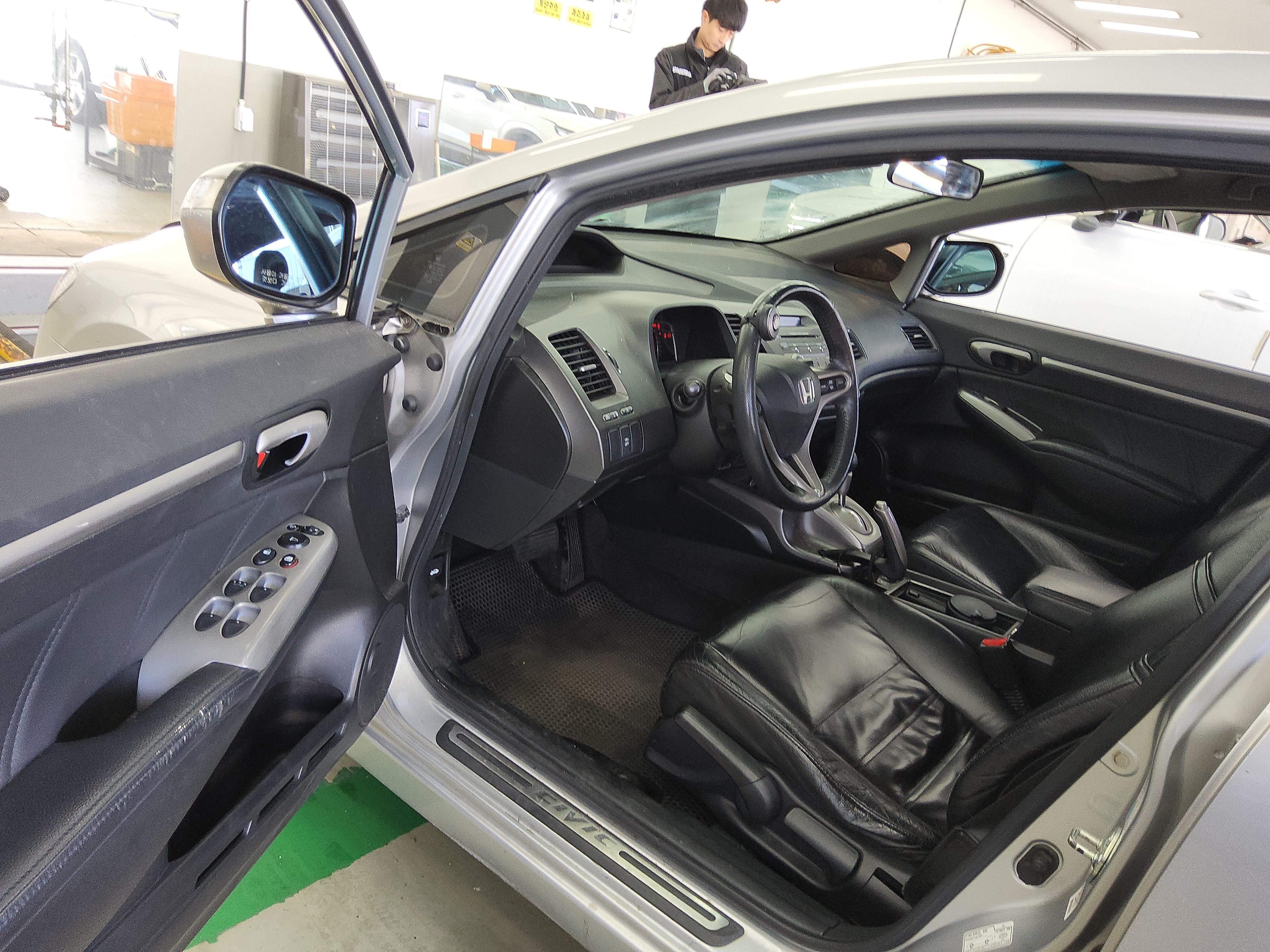 Honda Civic - 9
