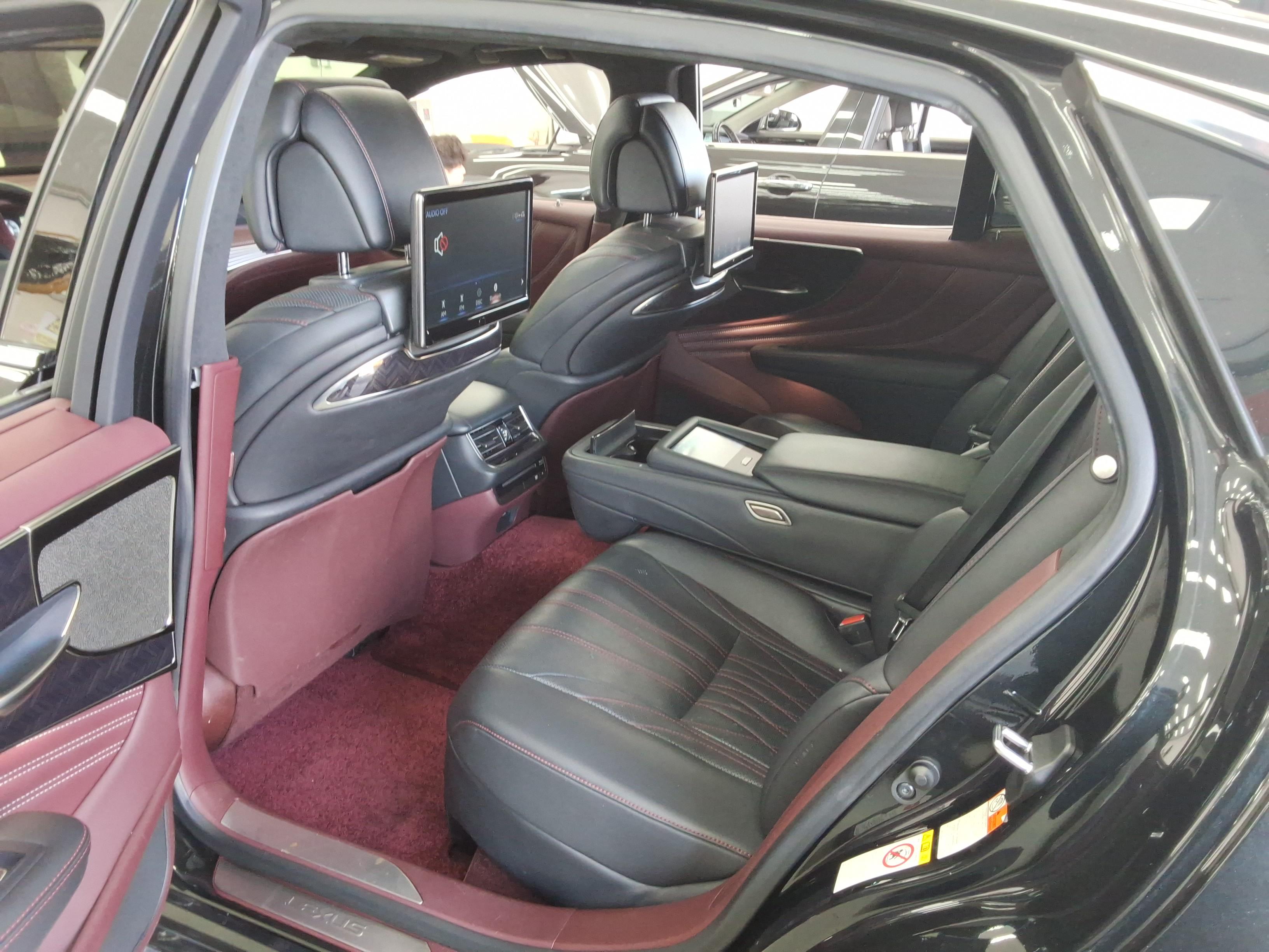 LEXUS LS - 12