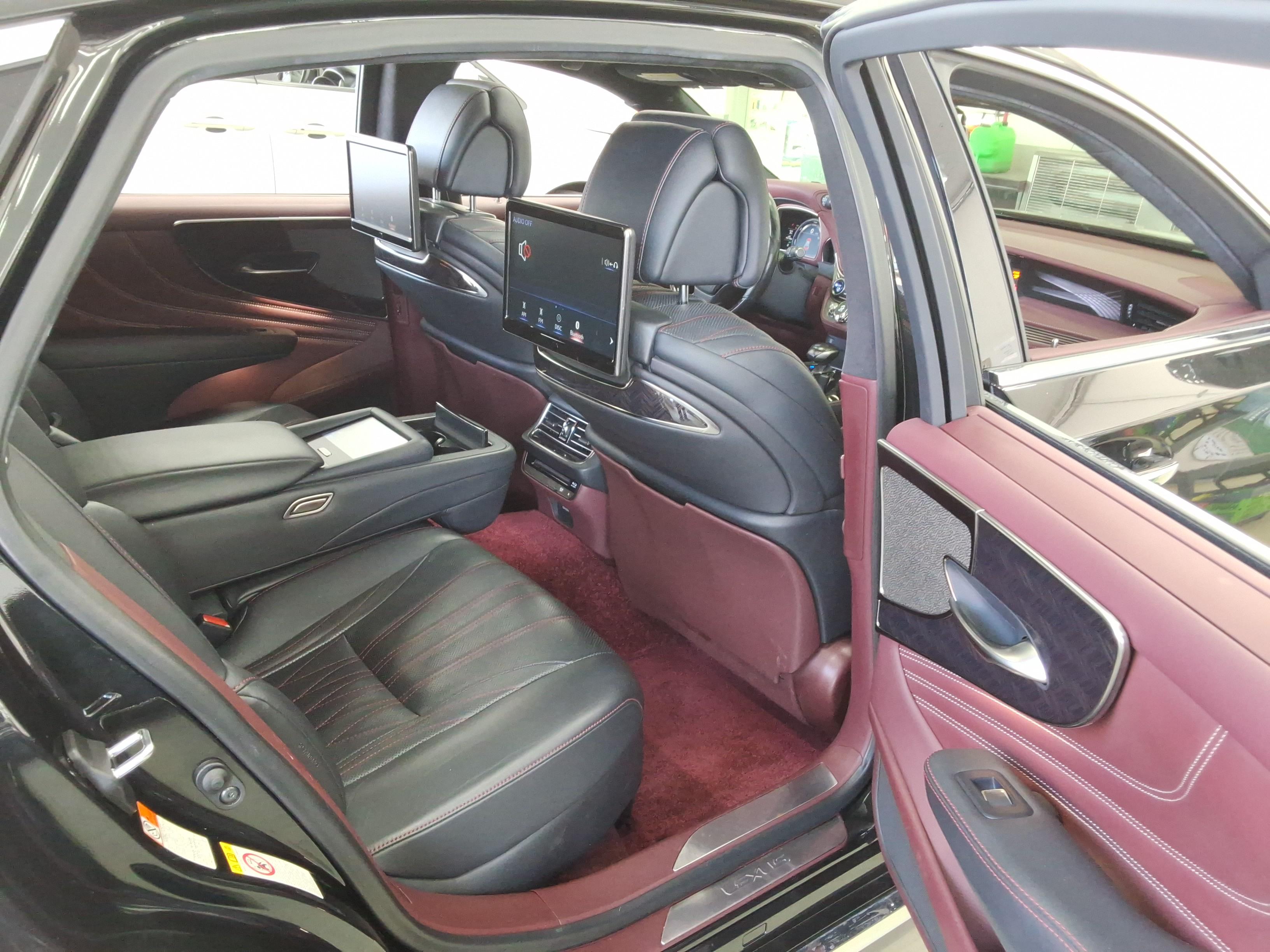 LEXUS LS - 13