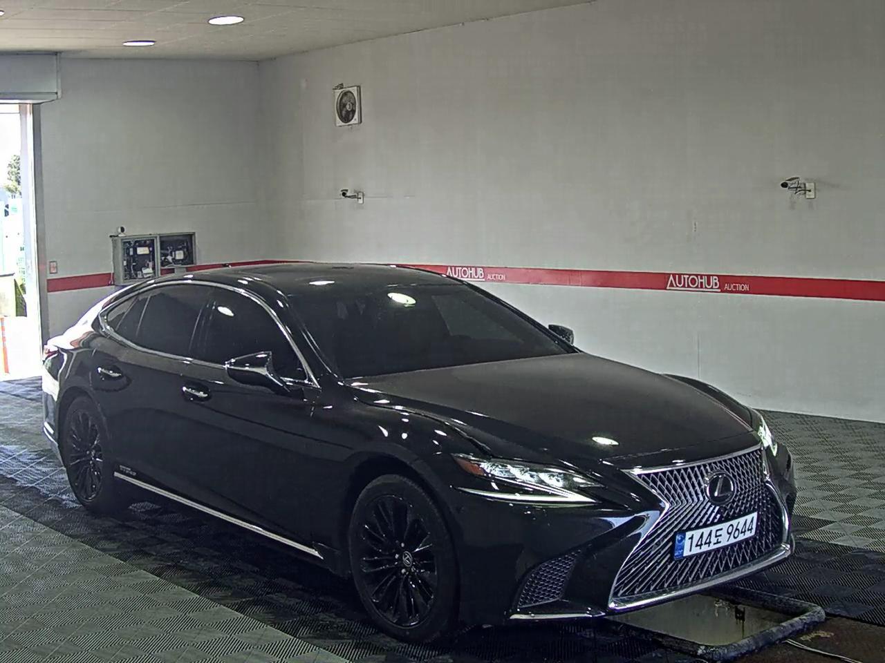 LEXUS LS - 2