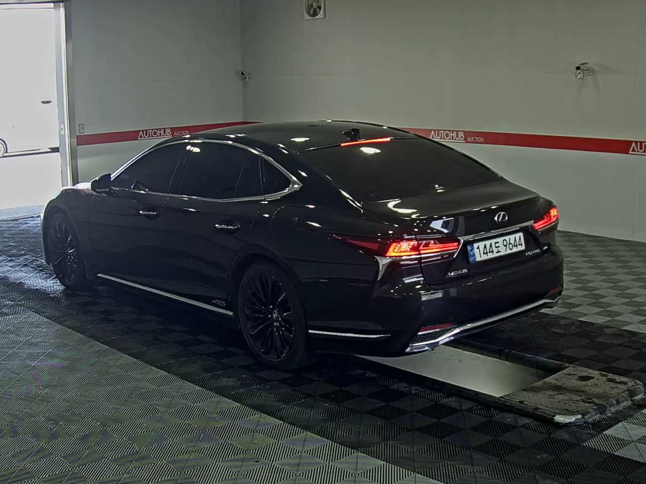 LEXUS LS - 5