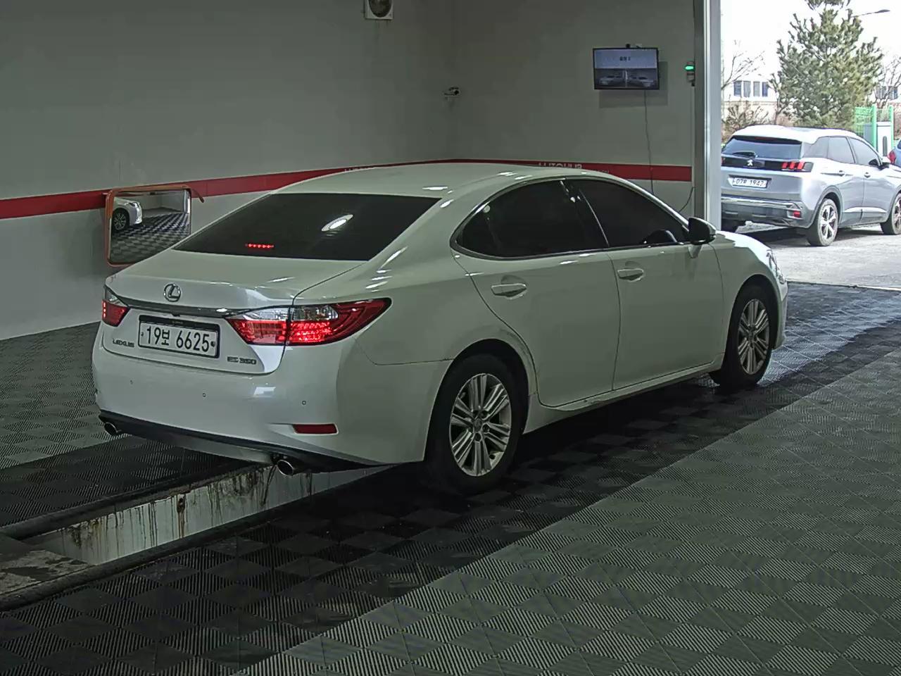 LEXUS ES - 4