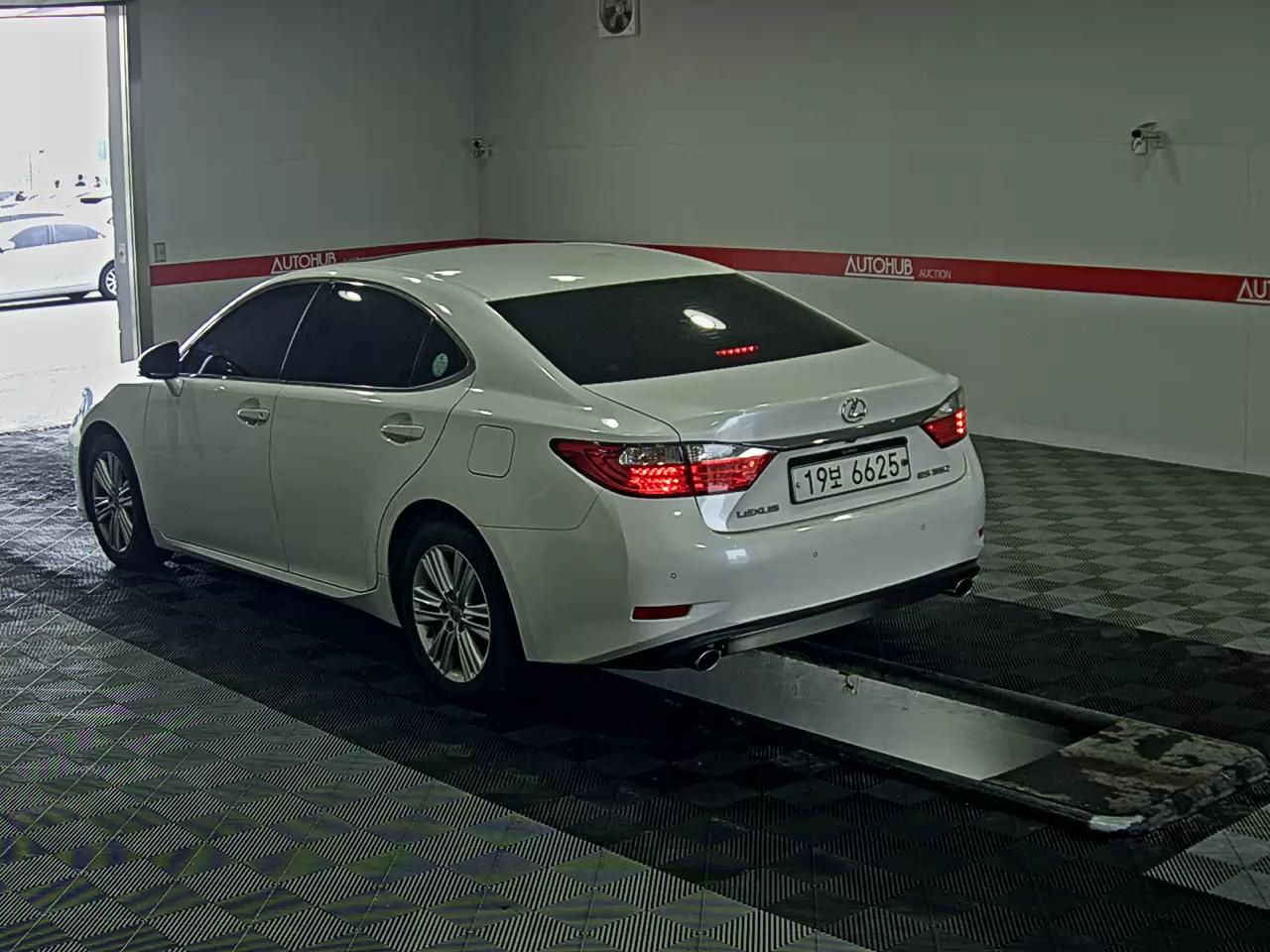LEXUS ES - 5