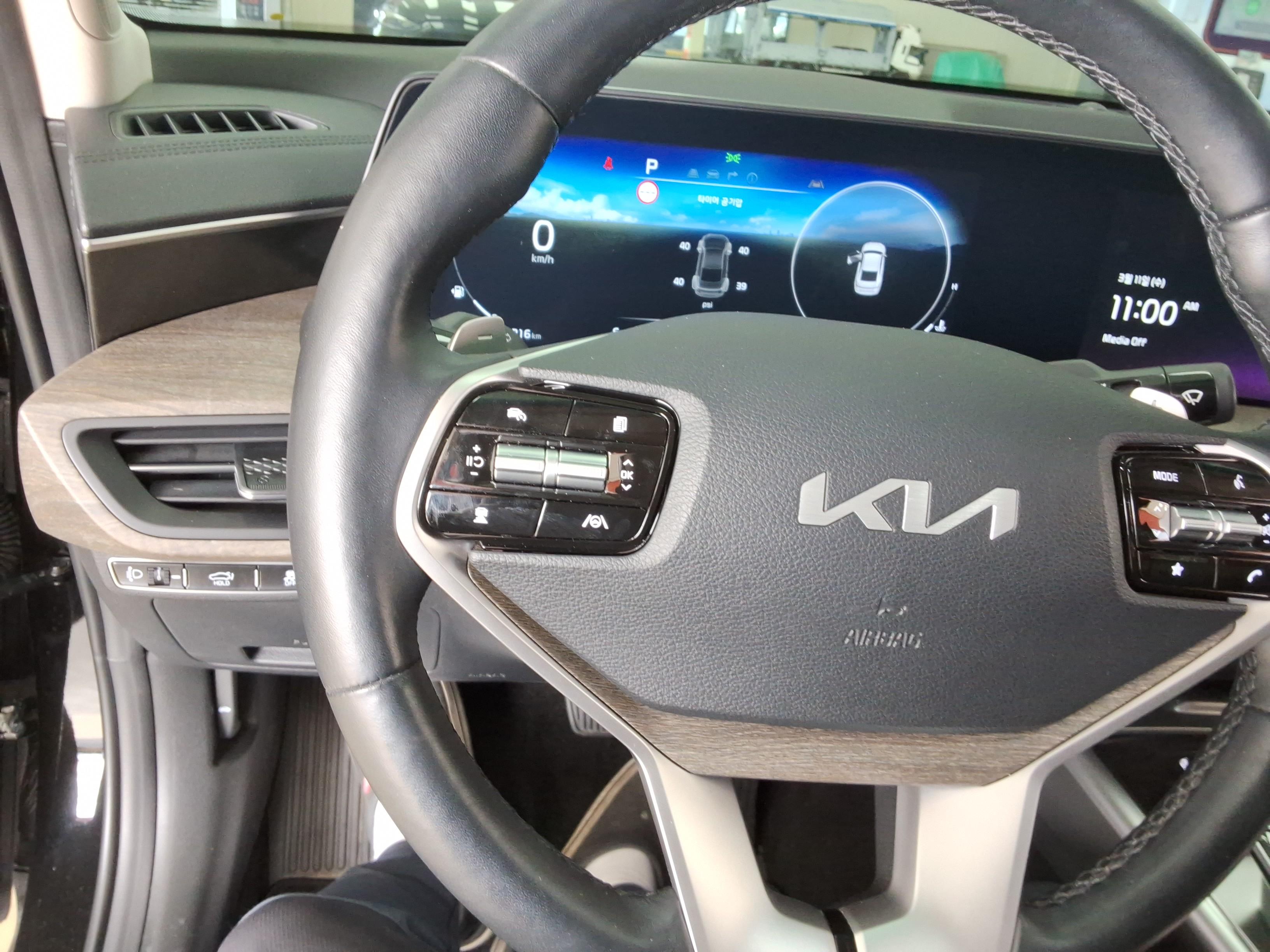 Kia K8 - 17