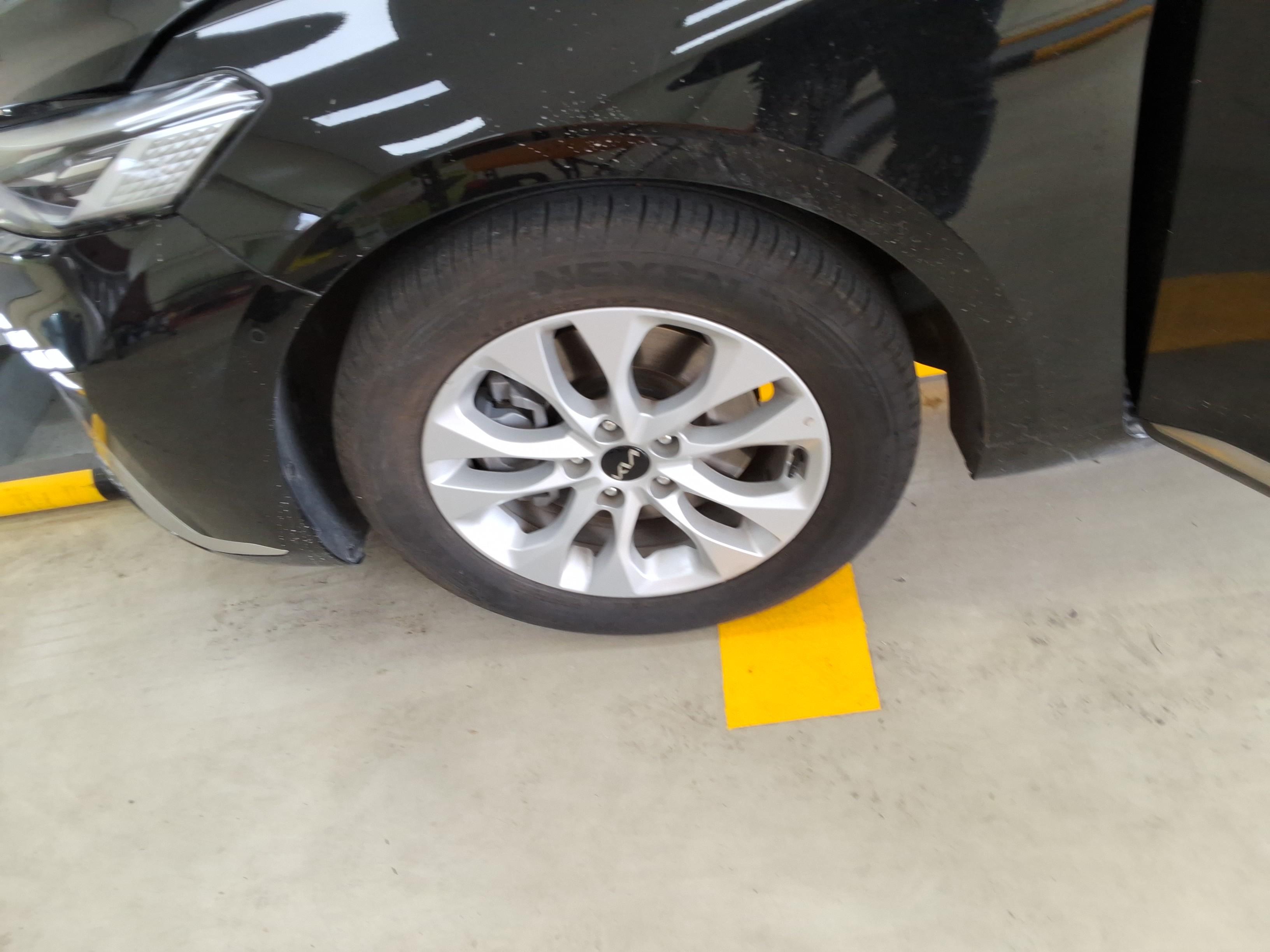 Kia K8 - 21
