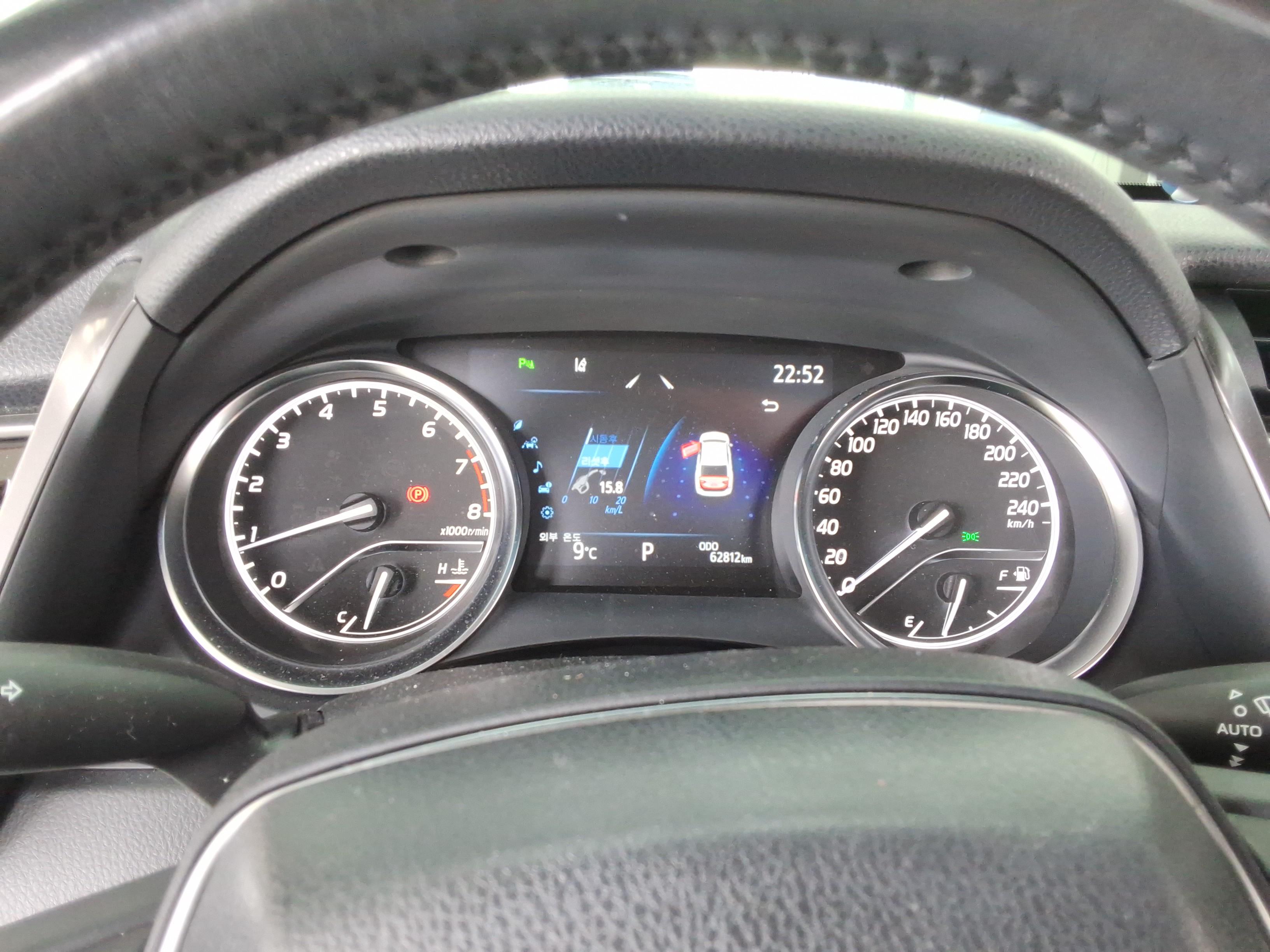 Toyota Camry - 9