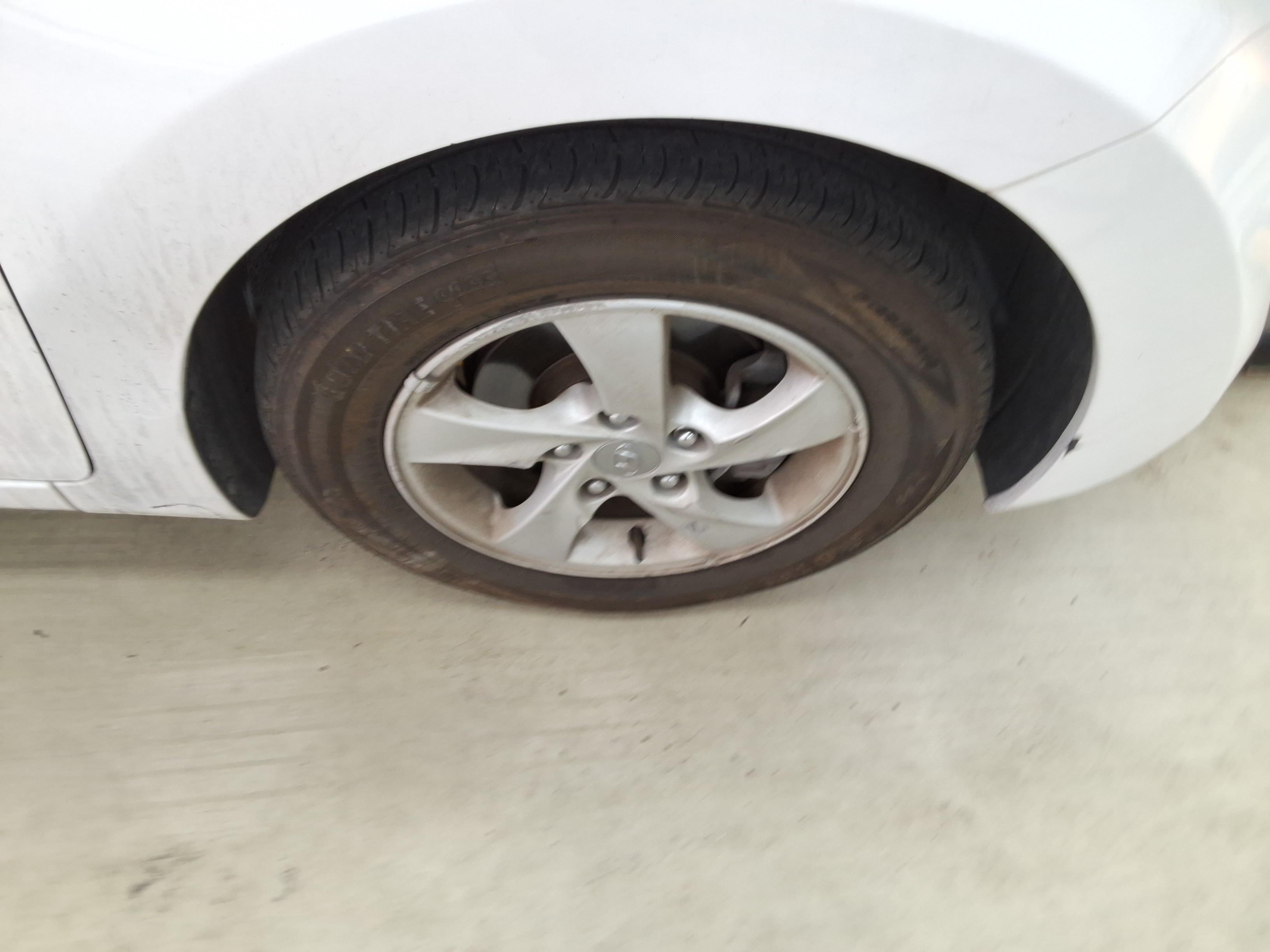 Hyundai Elantra 2014 - Image 20
