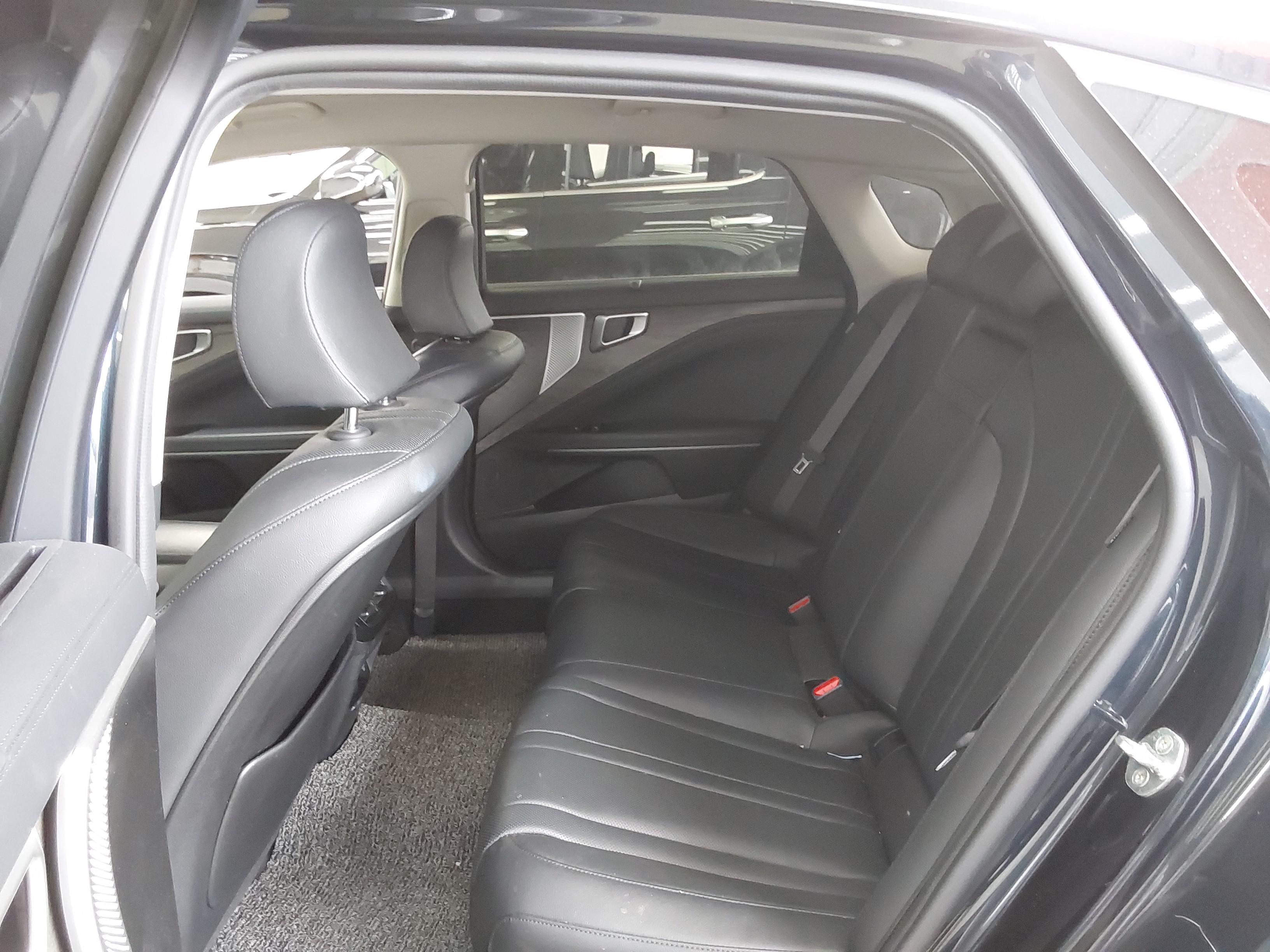 Kia K8 2022 - Image 11