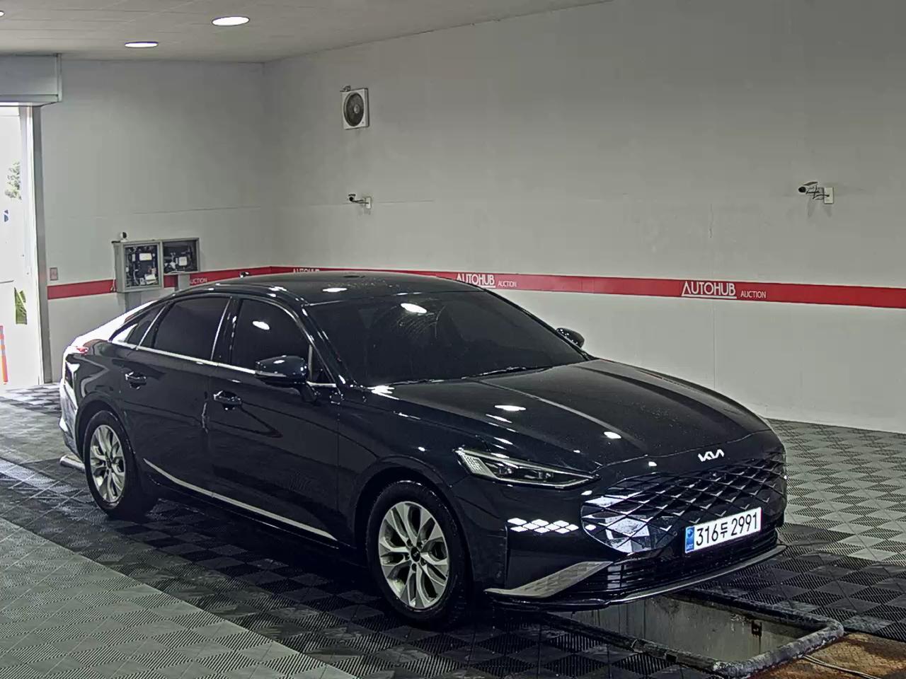 Kia K8 2022 - Image 2