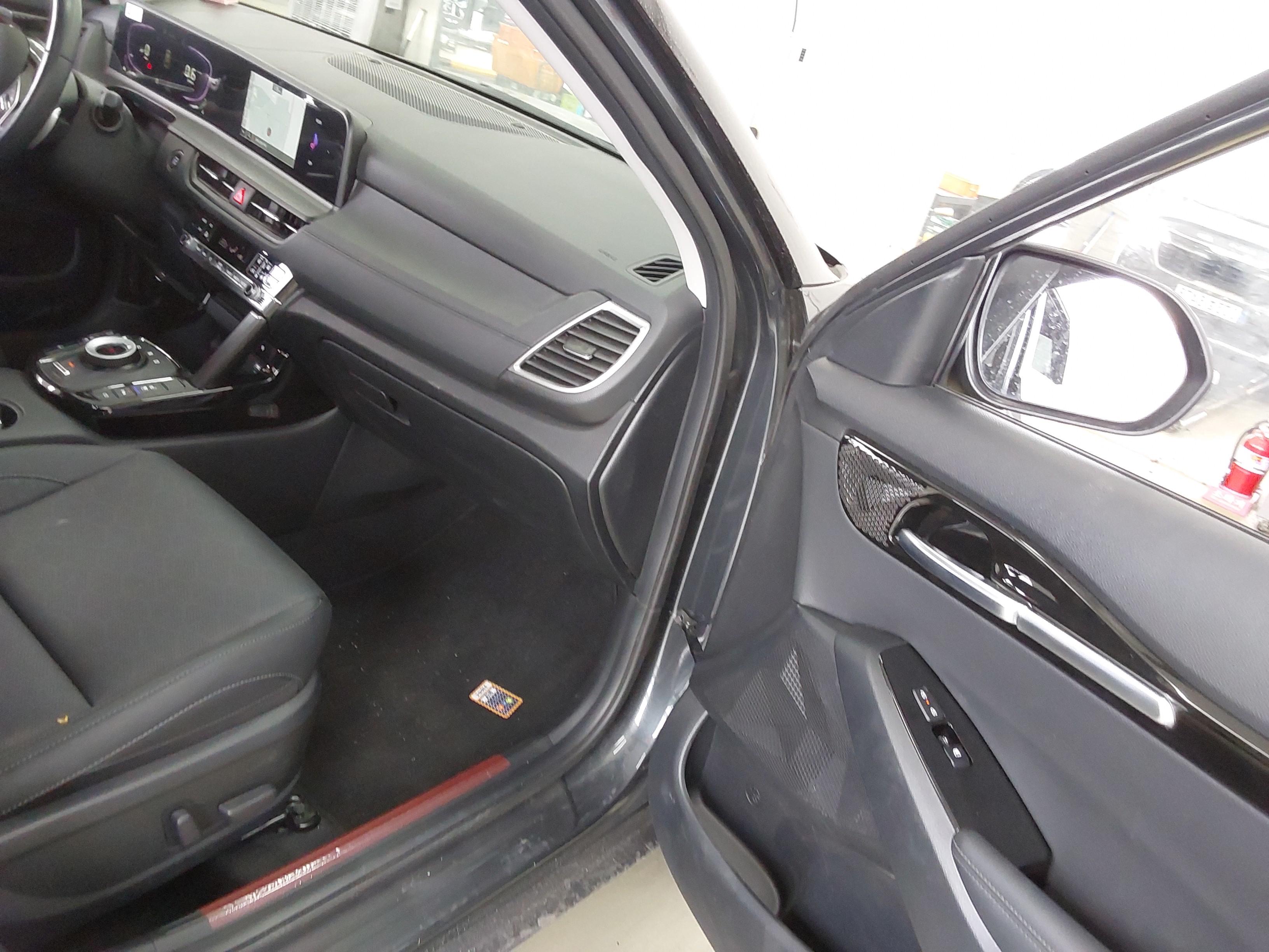 كيا سيلتوس 2025 - صورة 16