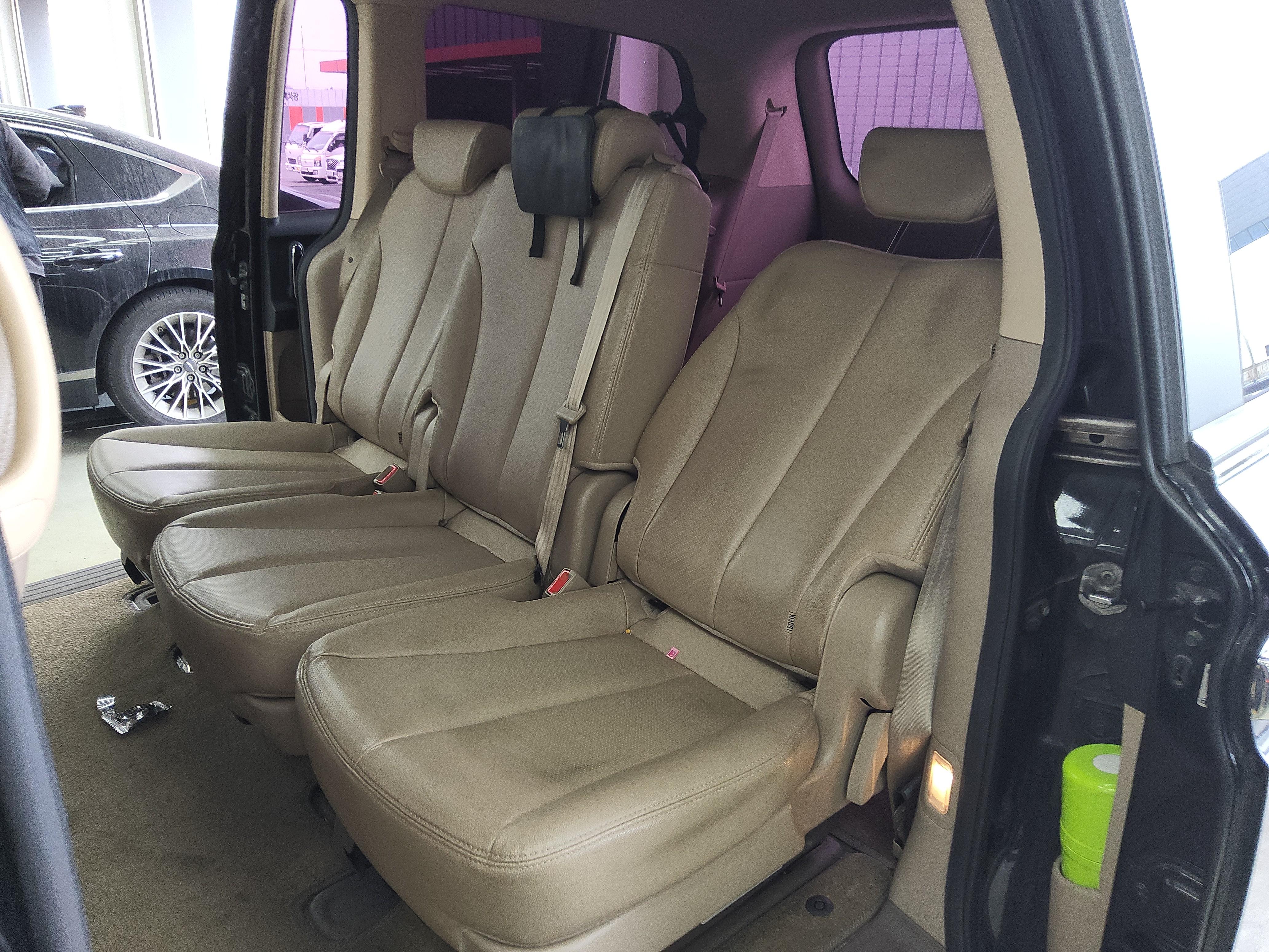 Kia Carnival 2014 - Image 11