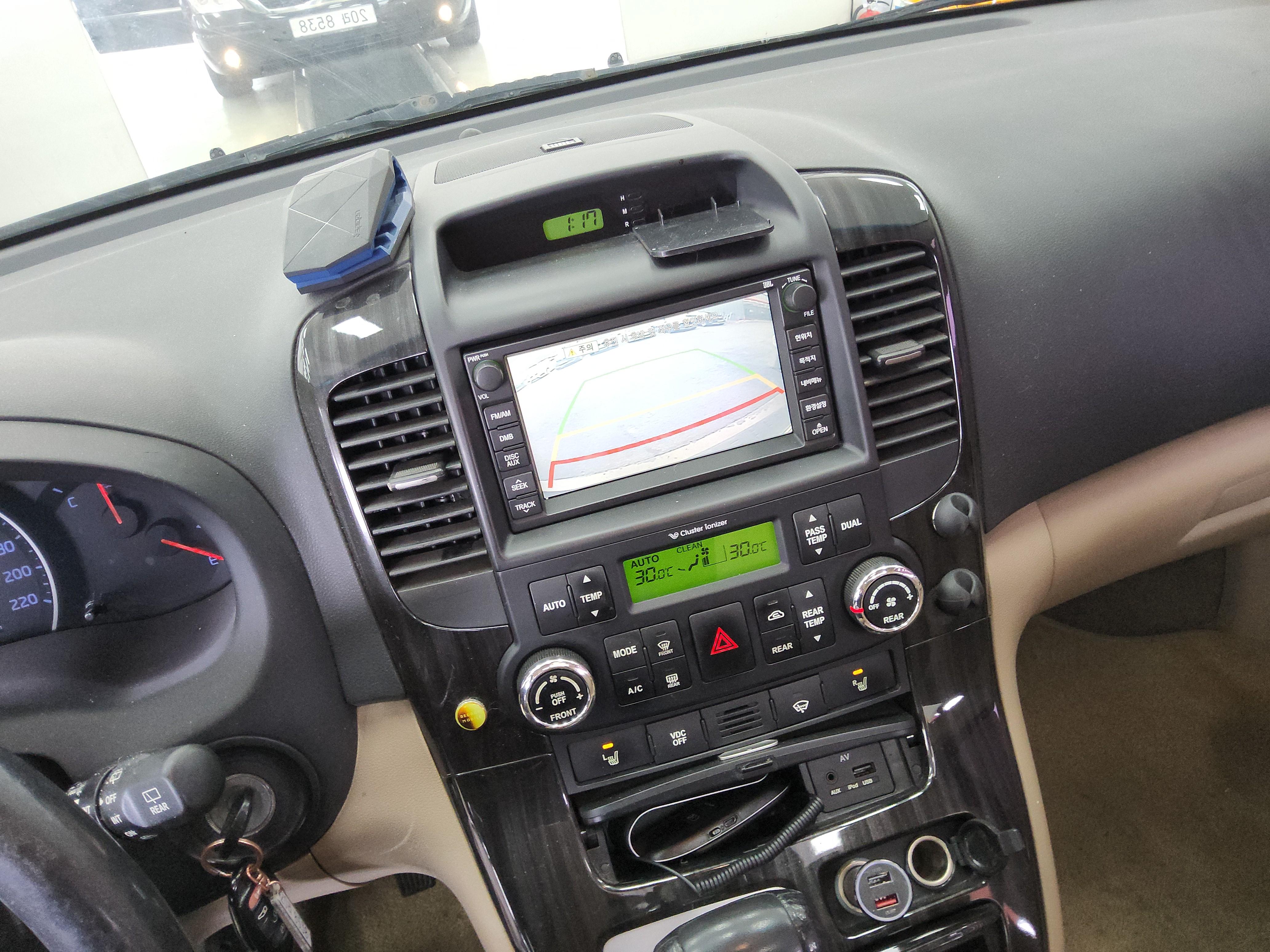 Kia Carnival 2014 - Image 16