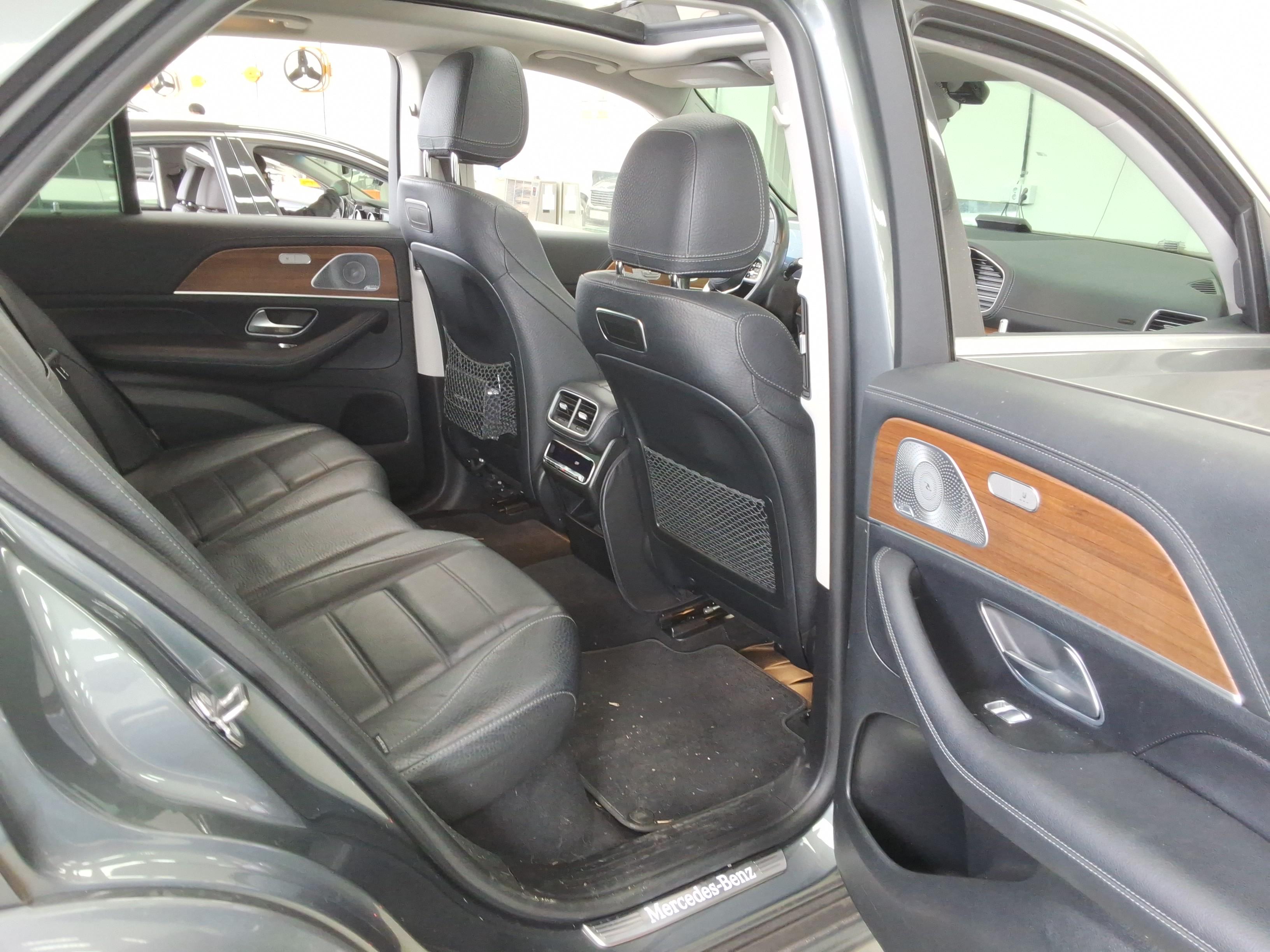 Mercedes-Benz GLE-Class 2020 - Image 13