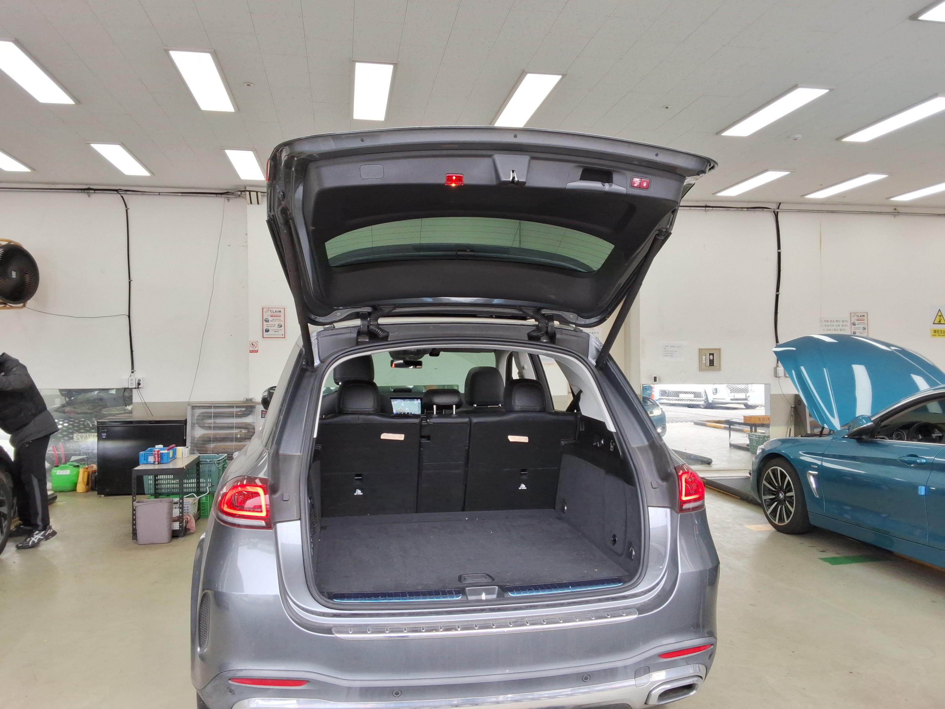 Mercedes-Benz GLE-Class 2020 - Image 15