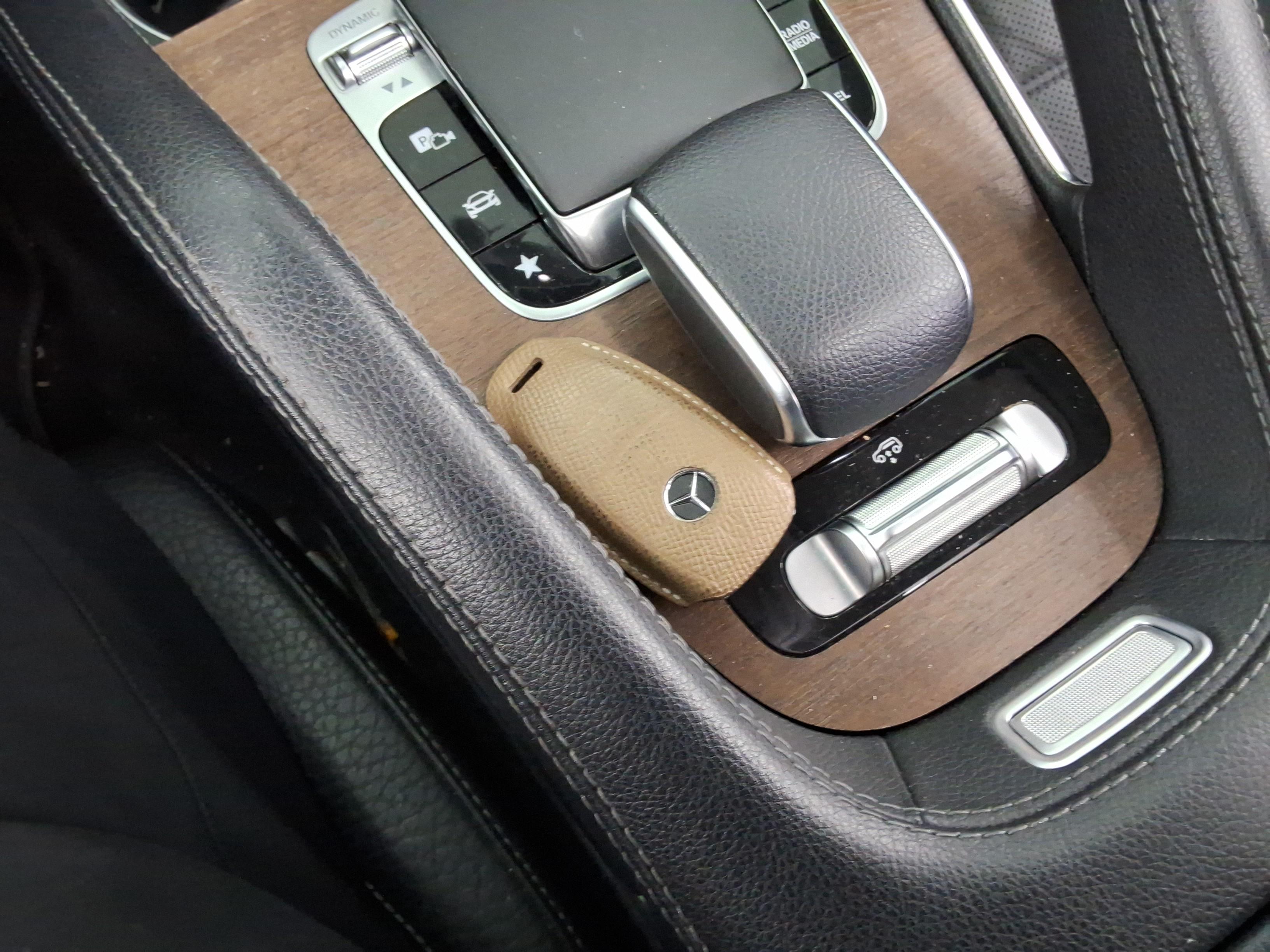 Mercedes-Benz GLE-Class 2020 - Image 20
