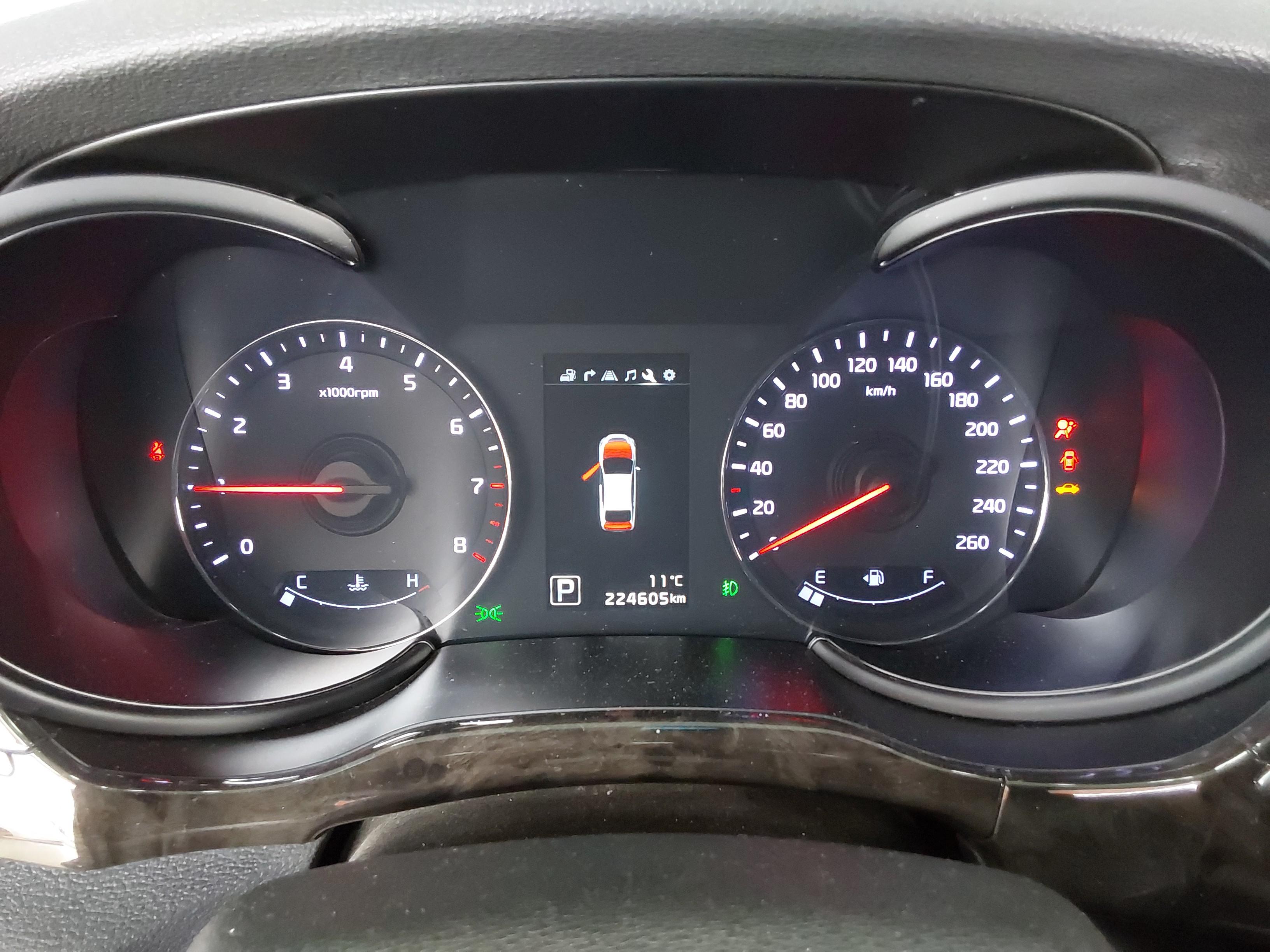 Kia K9 2016 - Image 8
