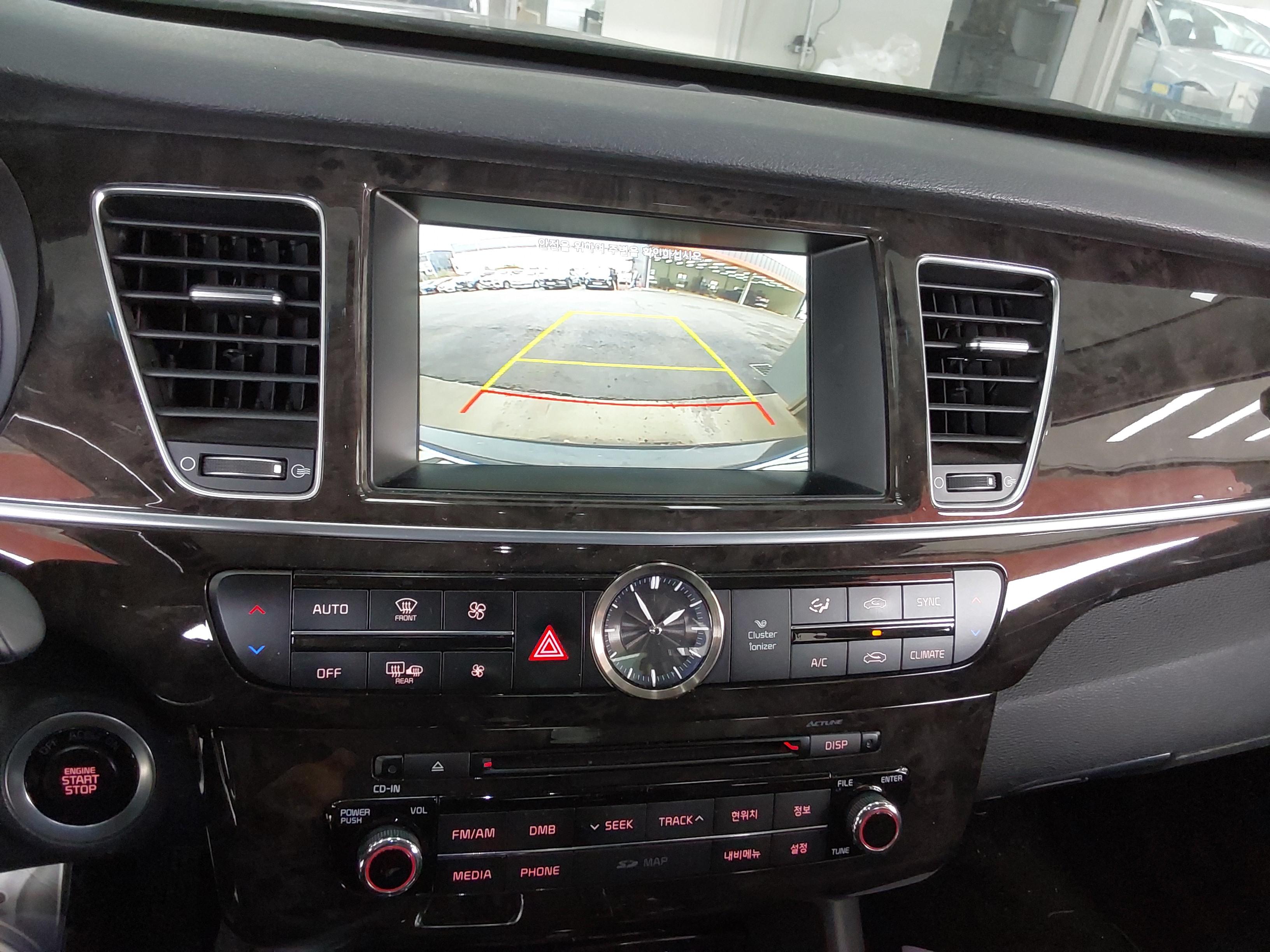Kia K9 2016 - Image 16