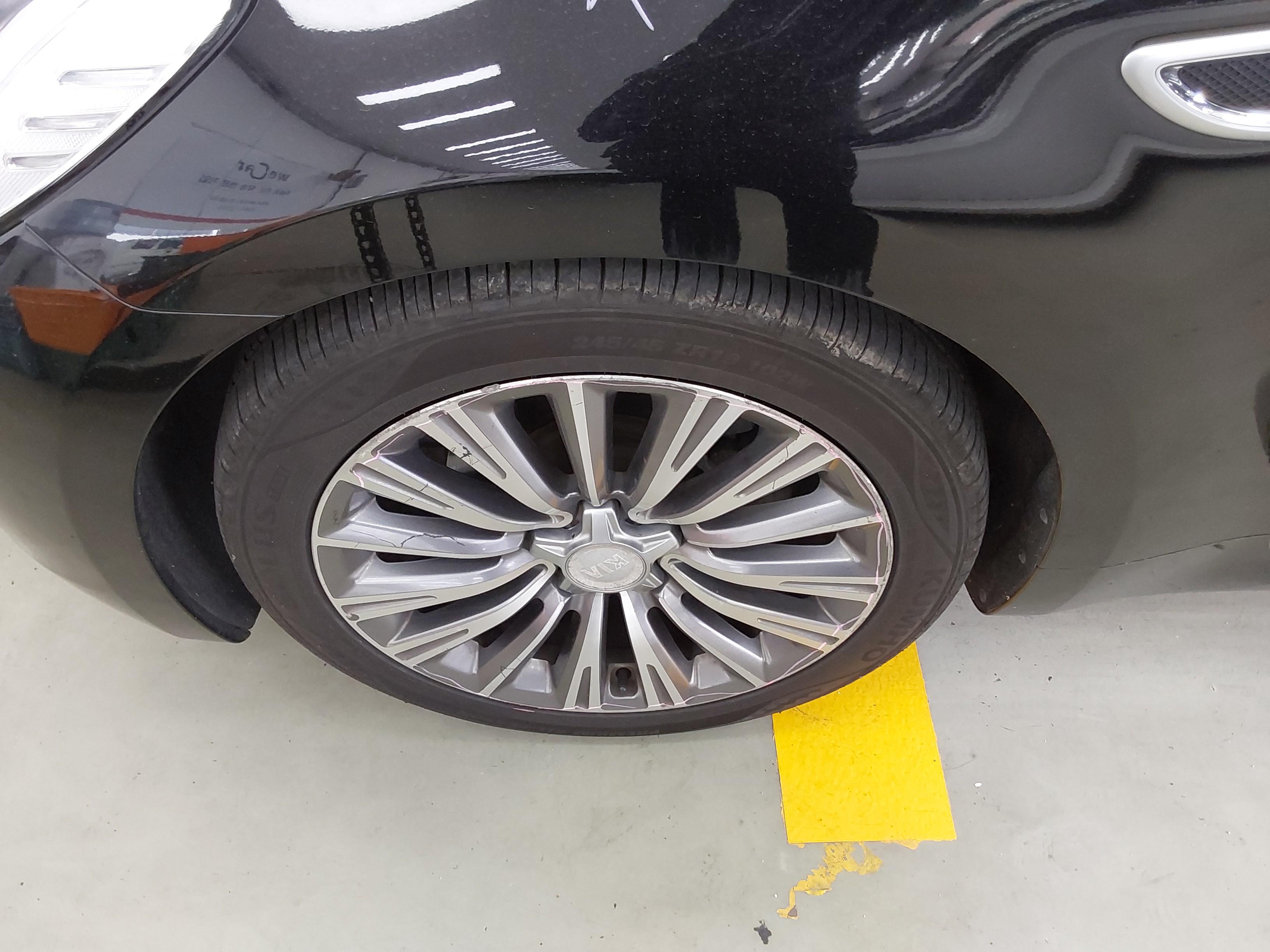 Kia K9 2016 - Image 19
