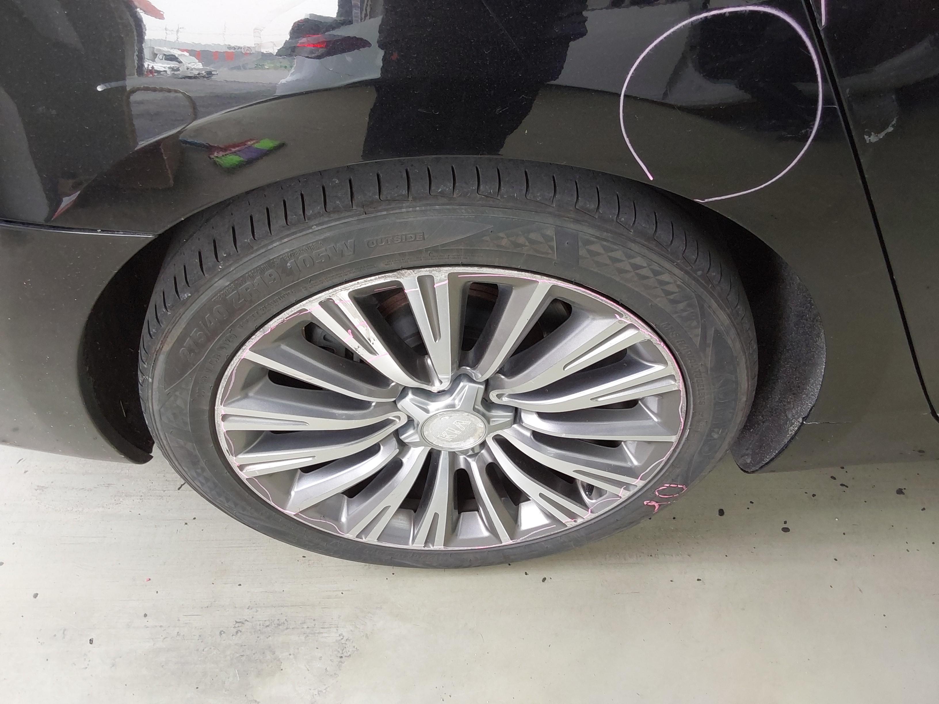 Kia K9 2016 - Image 21