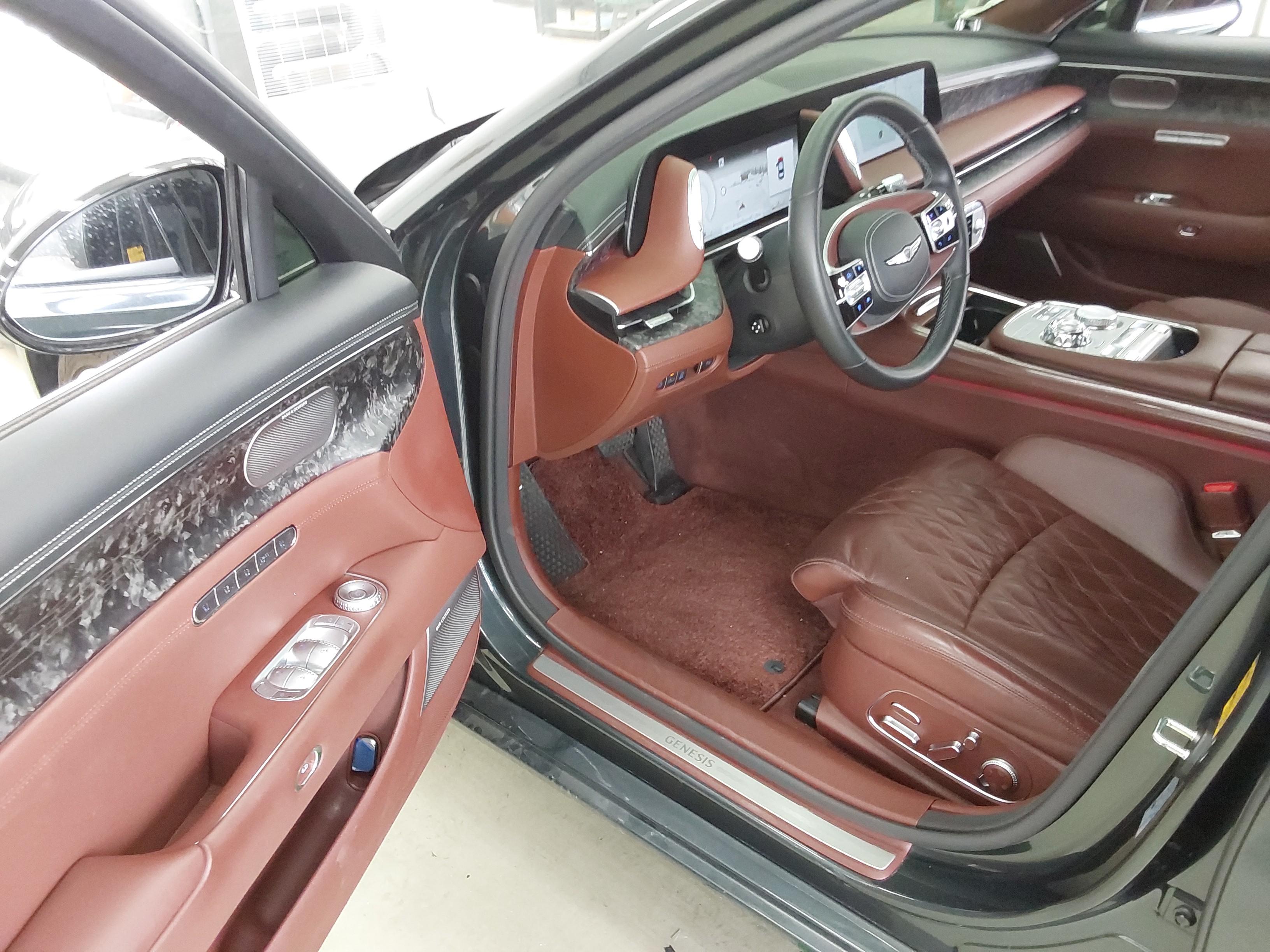 Genesis G90 2022 - Image 11