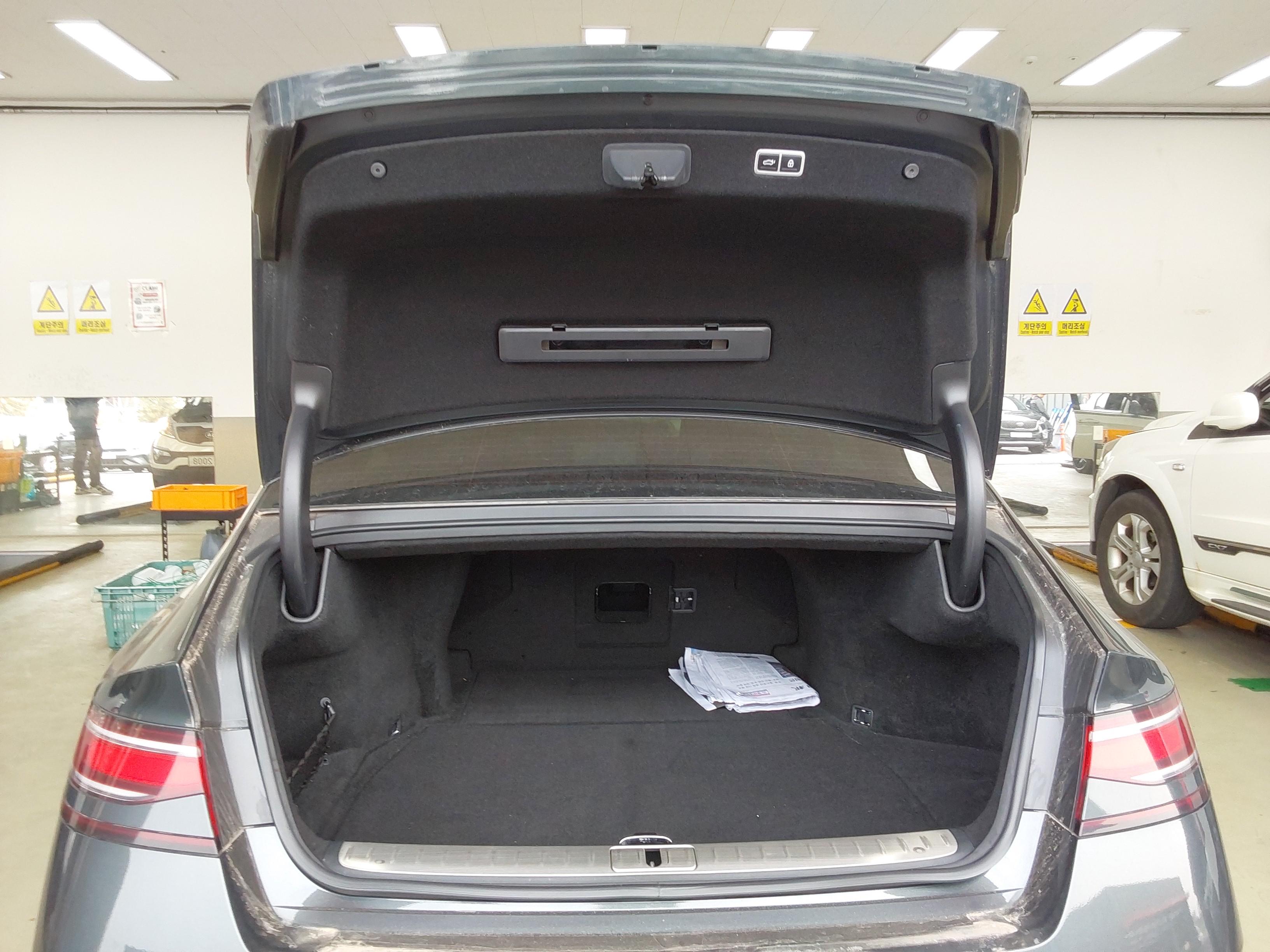 Genesis G90 2022 - Image 14