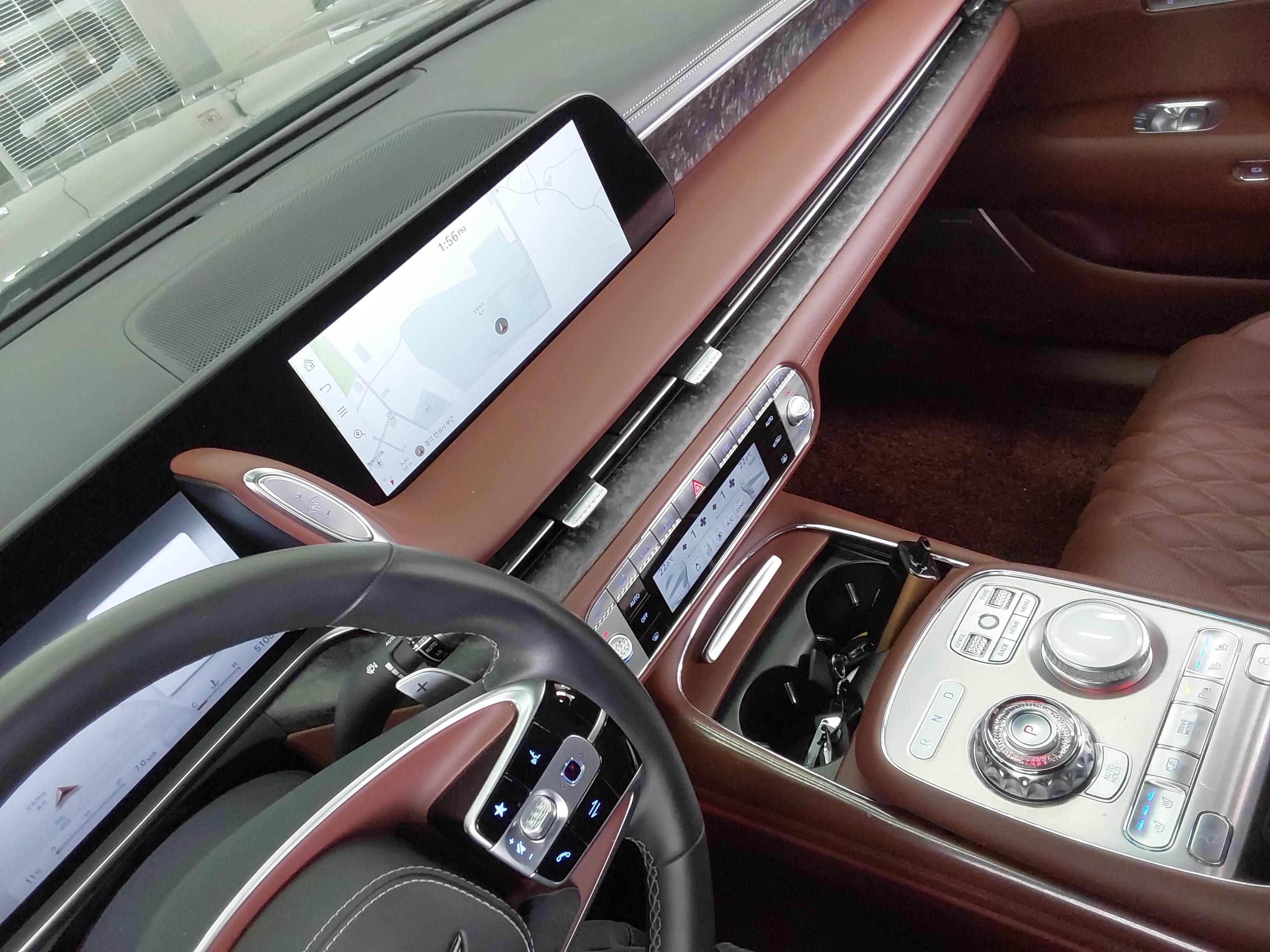 Genesis G90 2022 - Image 19