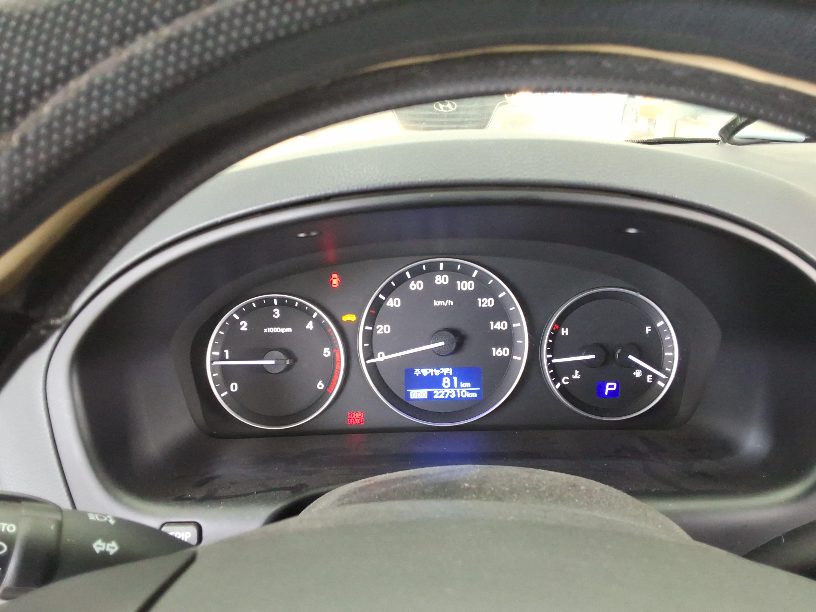 Hyundai Grand Starex 2019 - Image 9