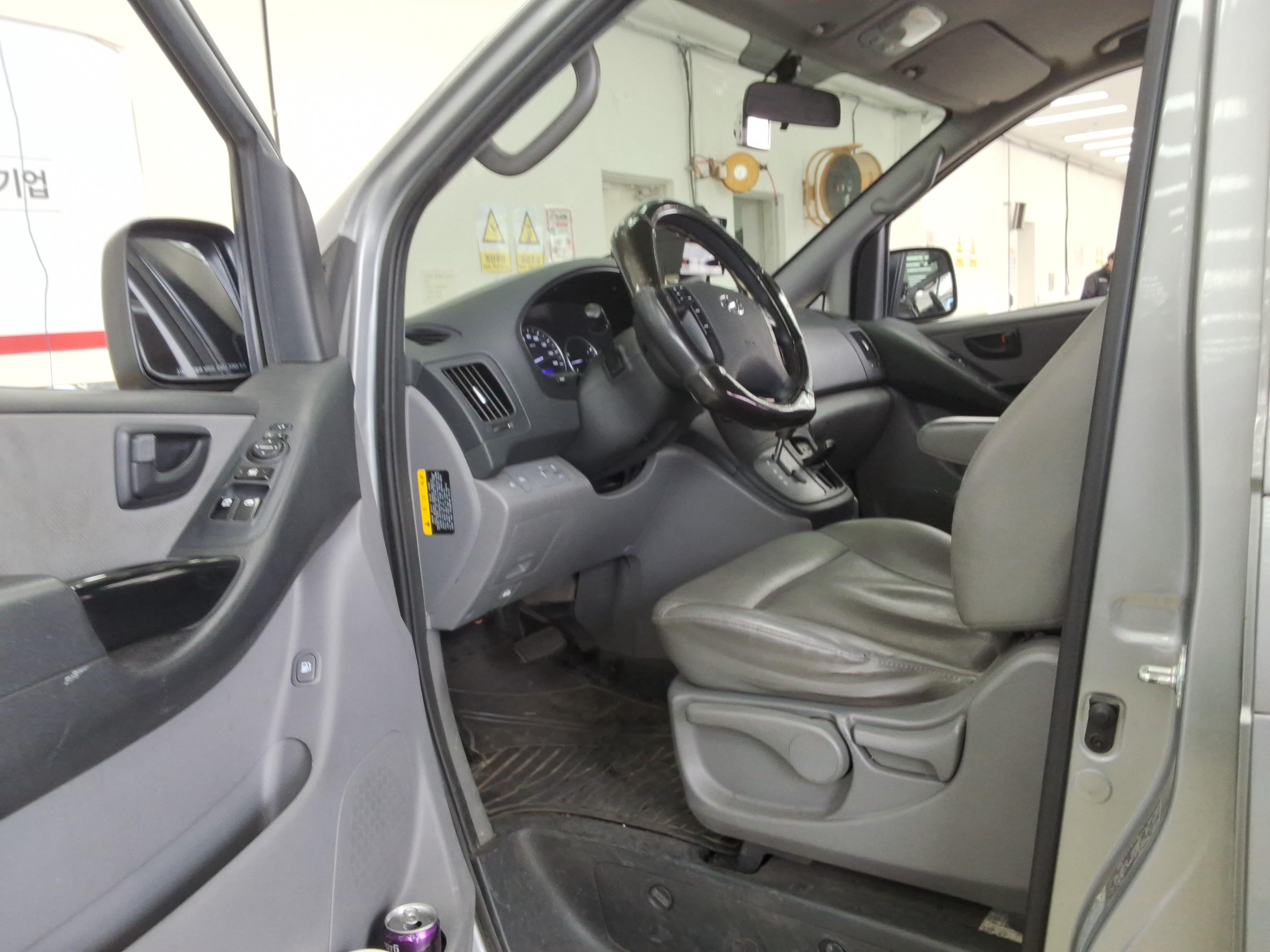 Hyundai Grand Starex 2019 - Image 10