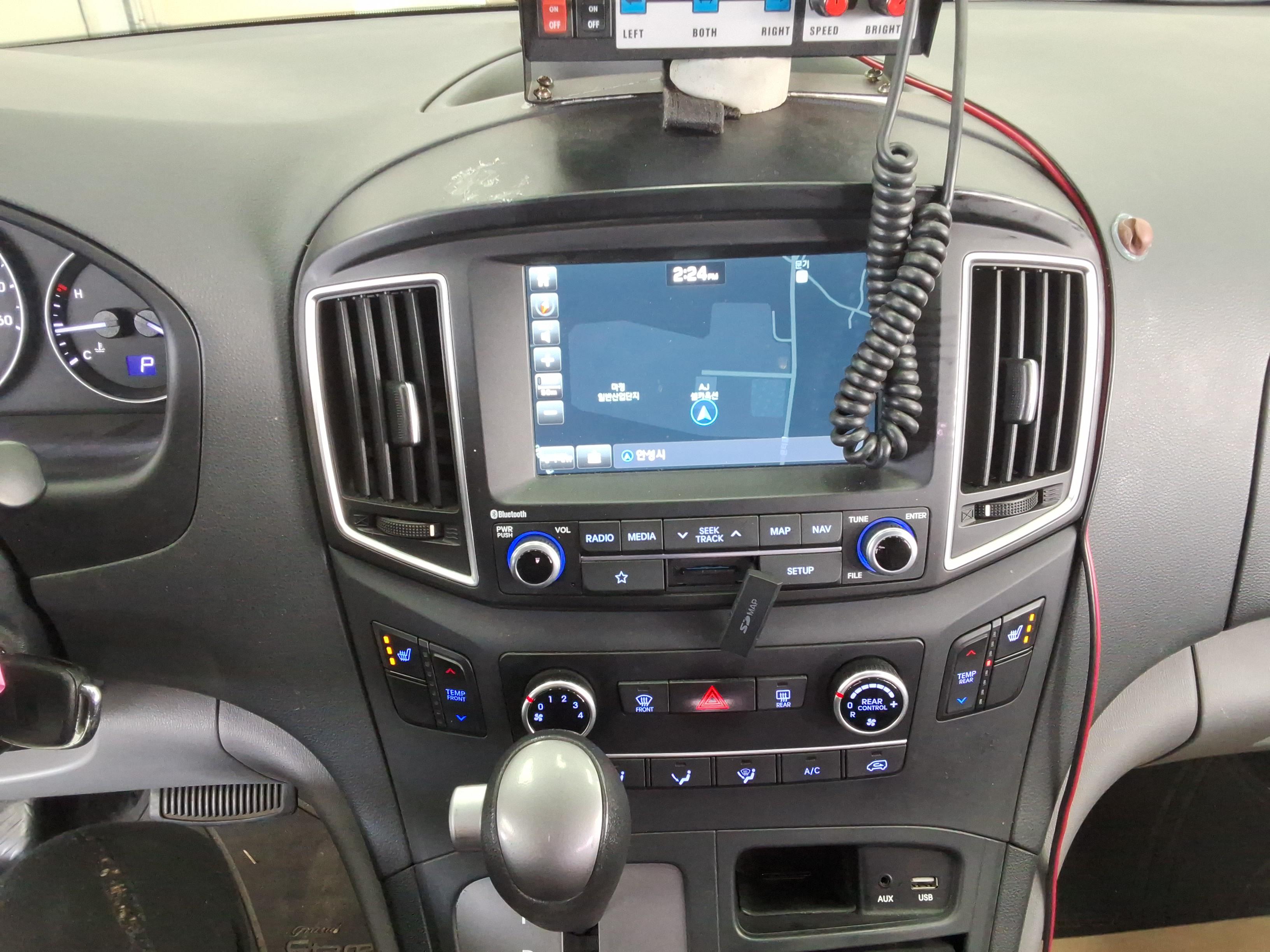 Hyundai Grand Starex 2019 - Image 18