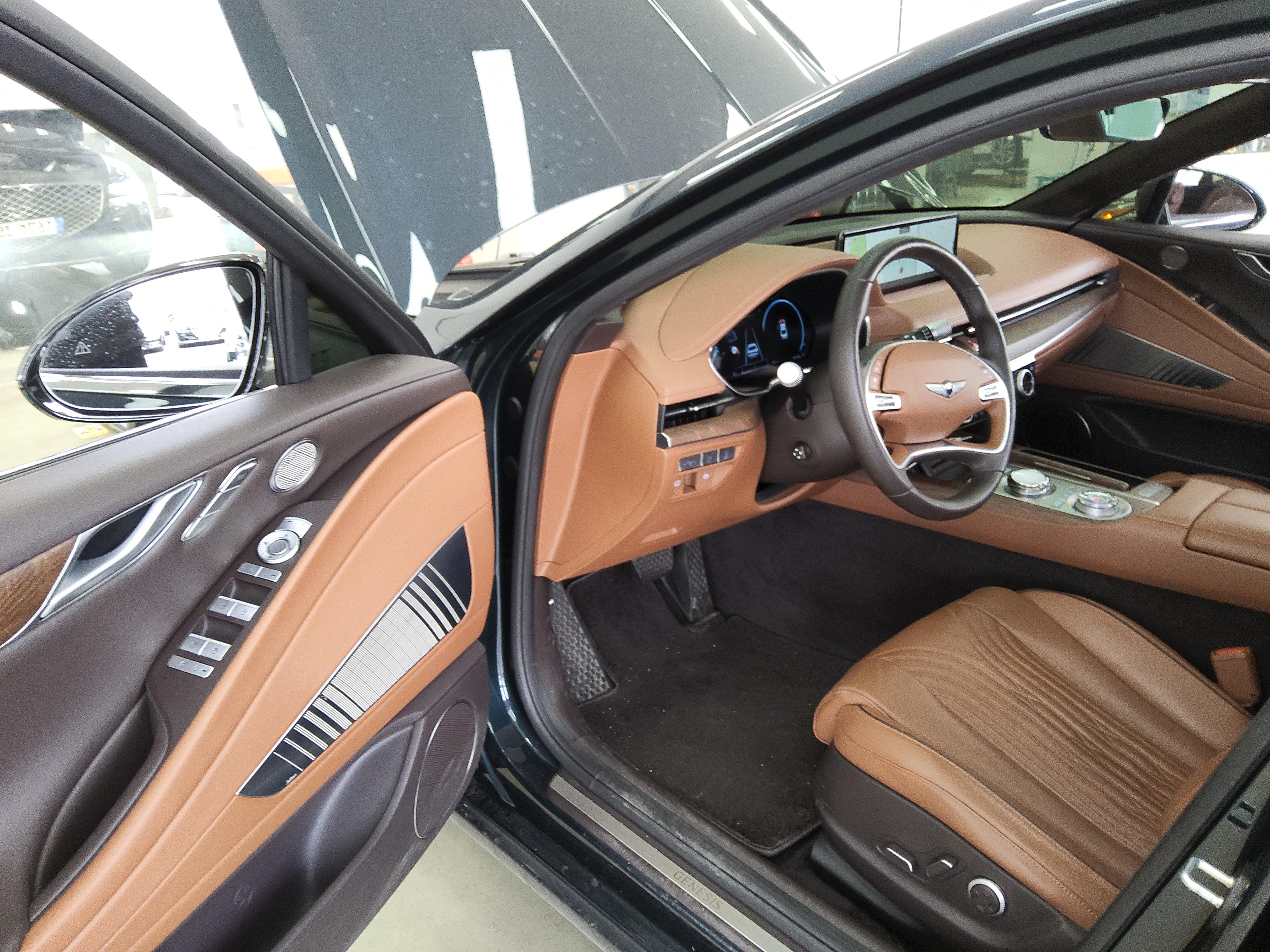 2023 - genesis g80