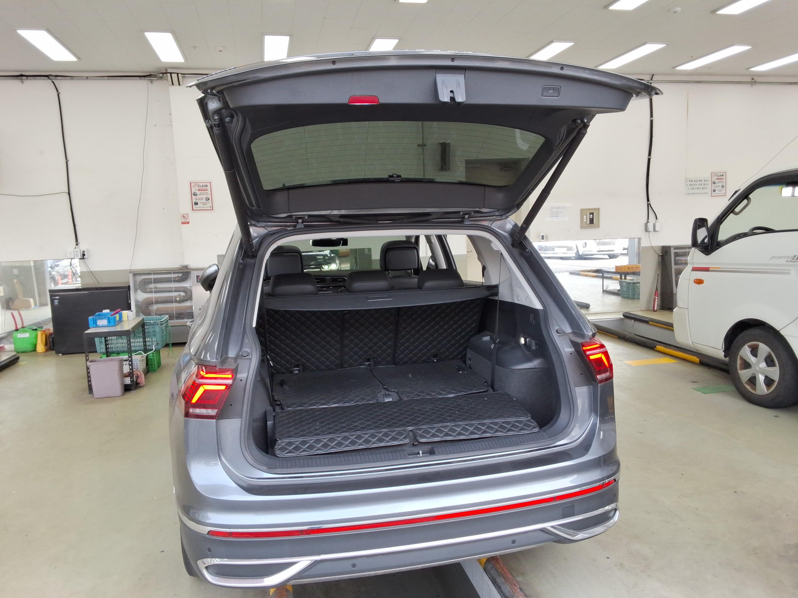 Volkswagen Tiguan - 15
