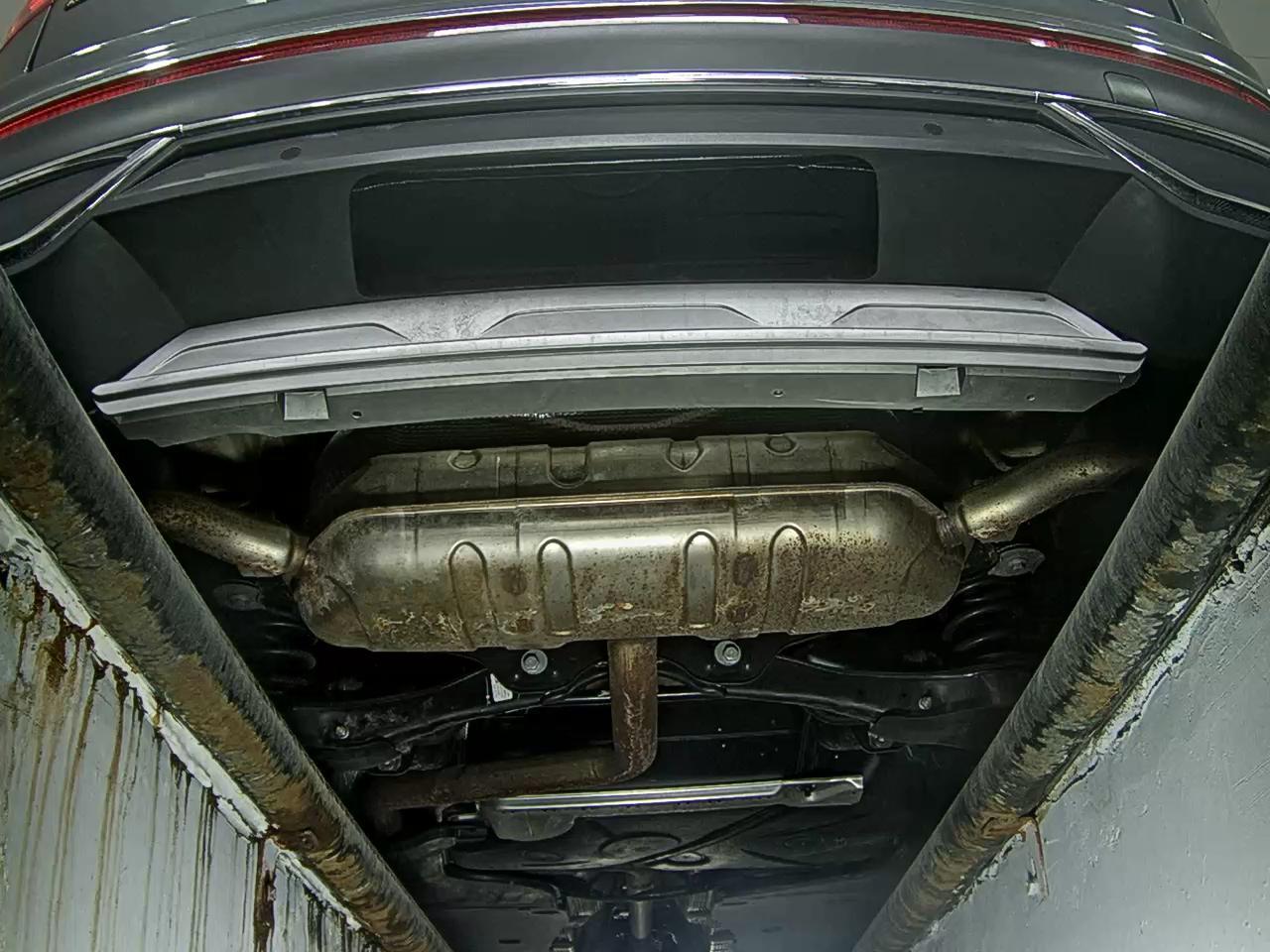 Volkswagen Tiguan - 7