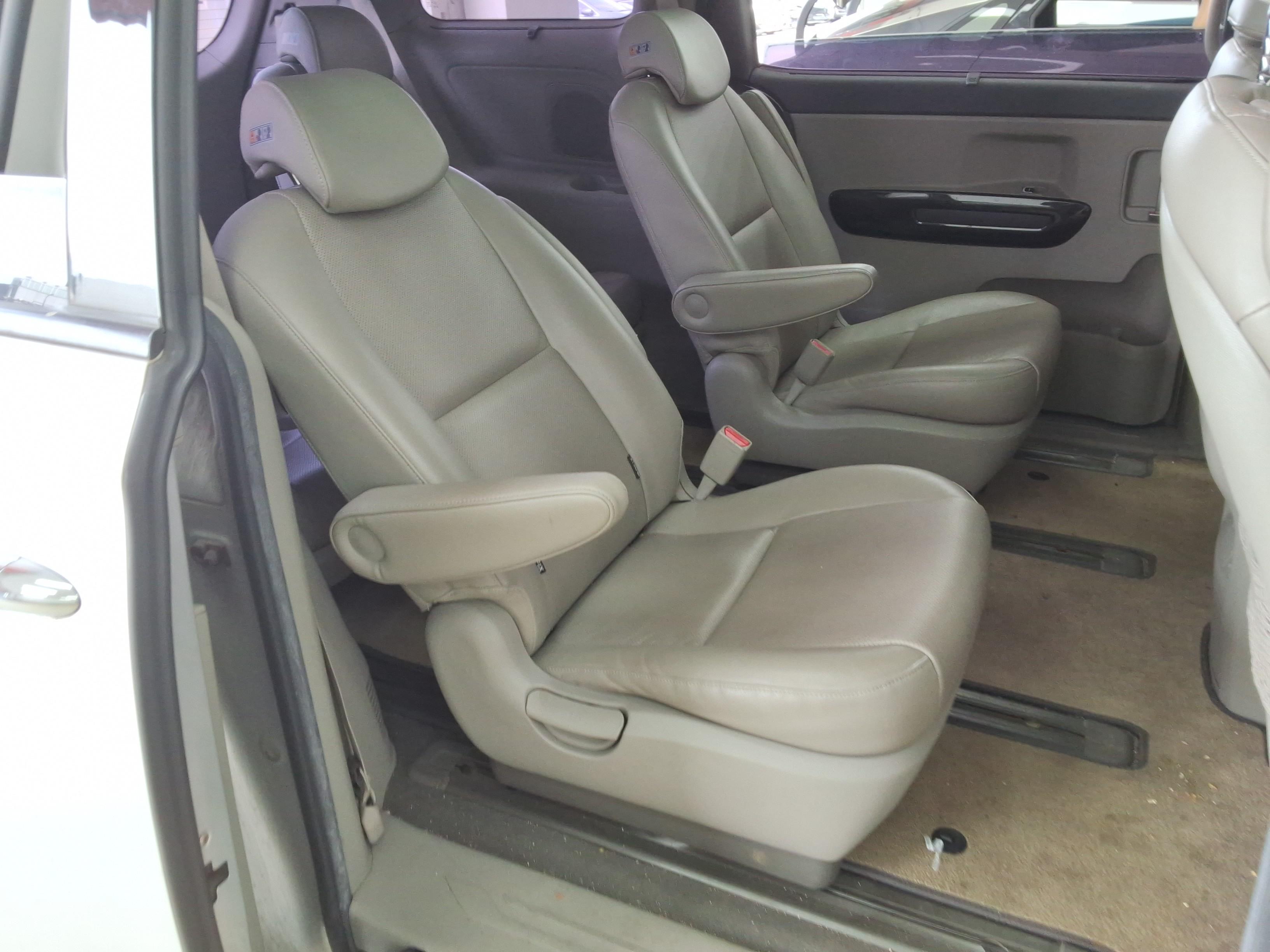Kia SEDONA 2015 - Image 11