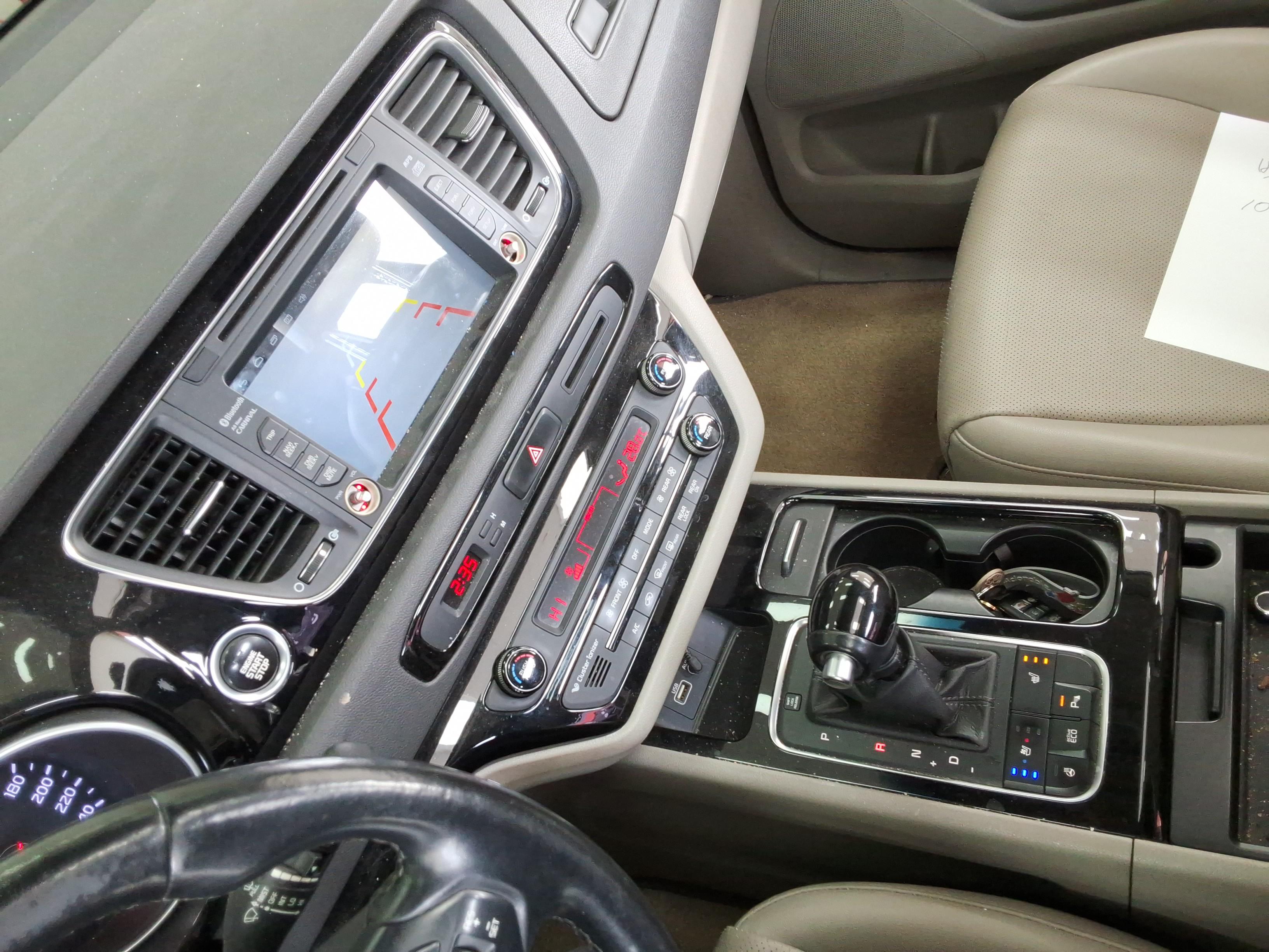 Kia SEDONA 2015 - Image 16