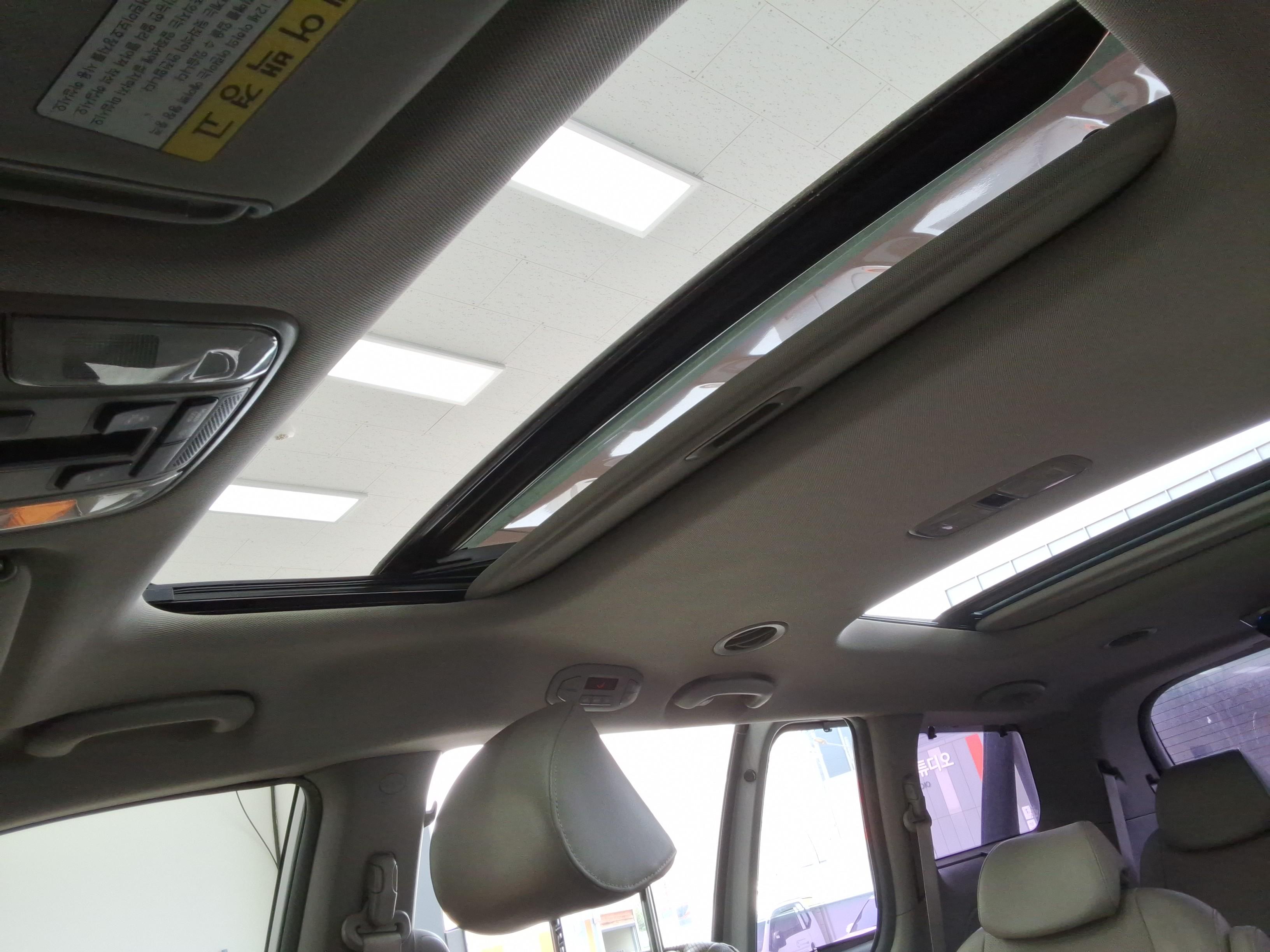 Kia SEDONA 2015 - Image 17