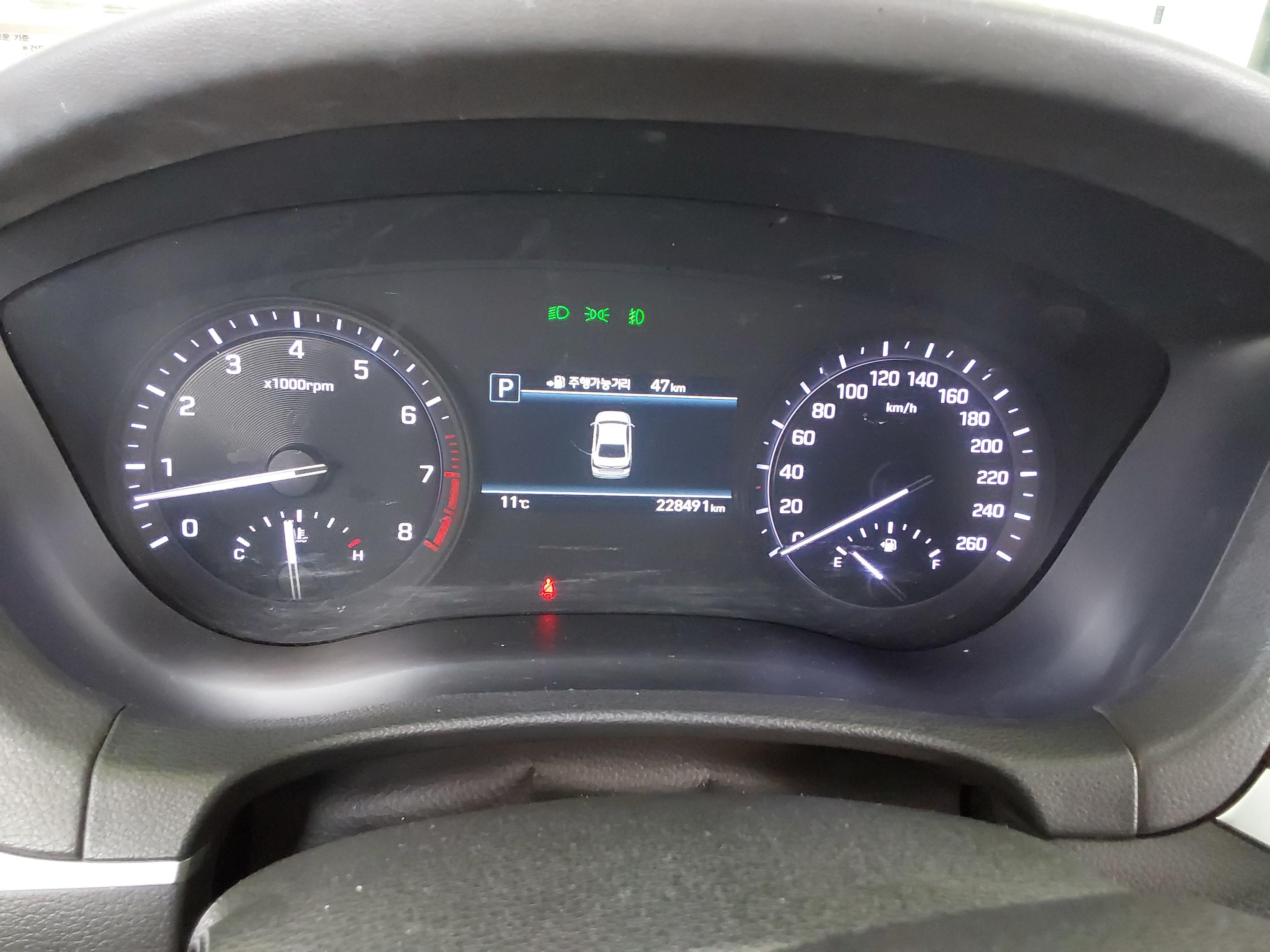 Genesis G80 2018 - Image 8