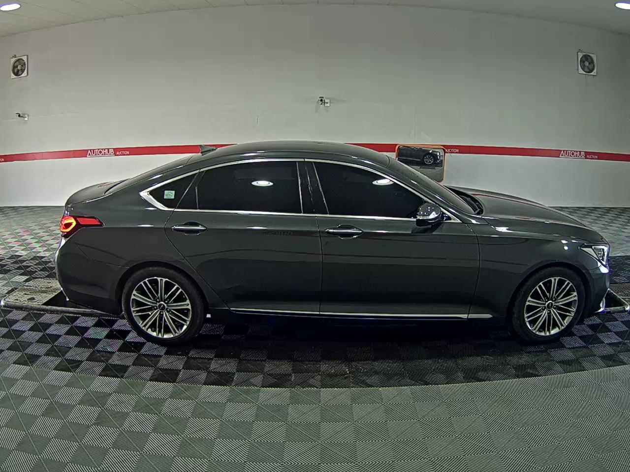 Genesis G80 2018 - Image 3