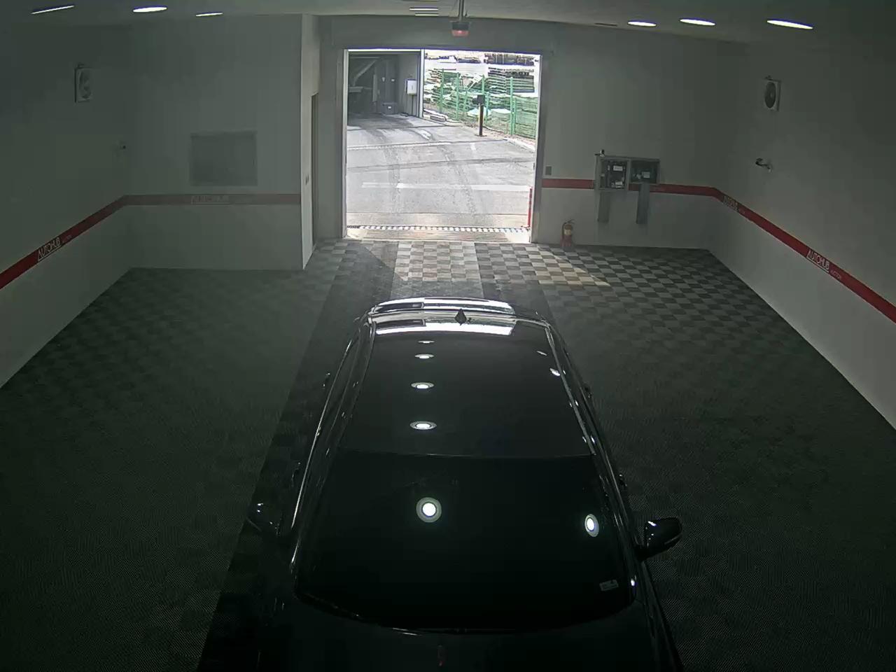 Genesis G80 2018 - Image 6