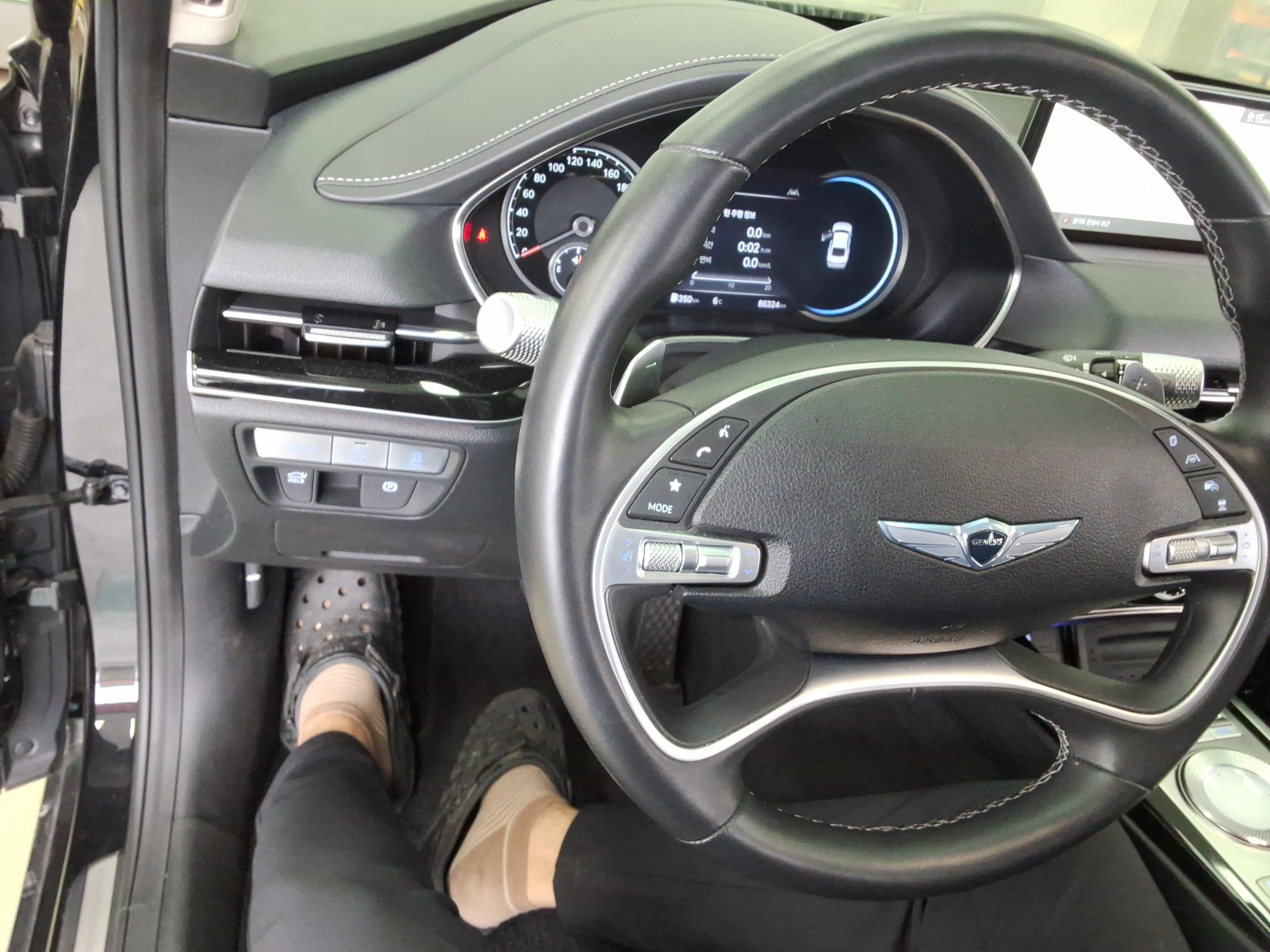 Genesis G80 2022 - Image 17