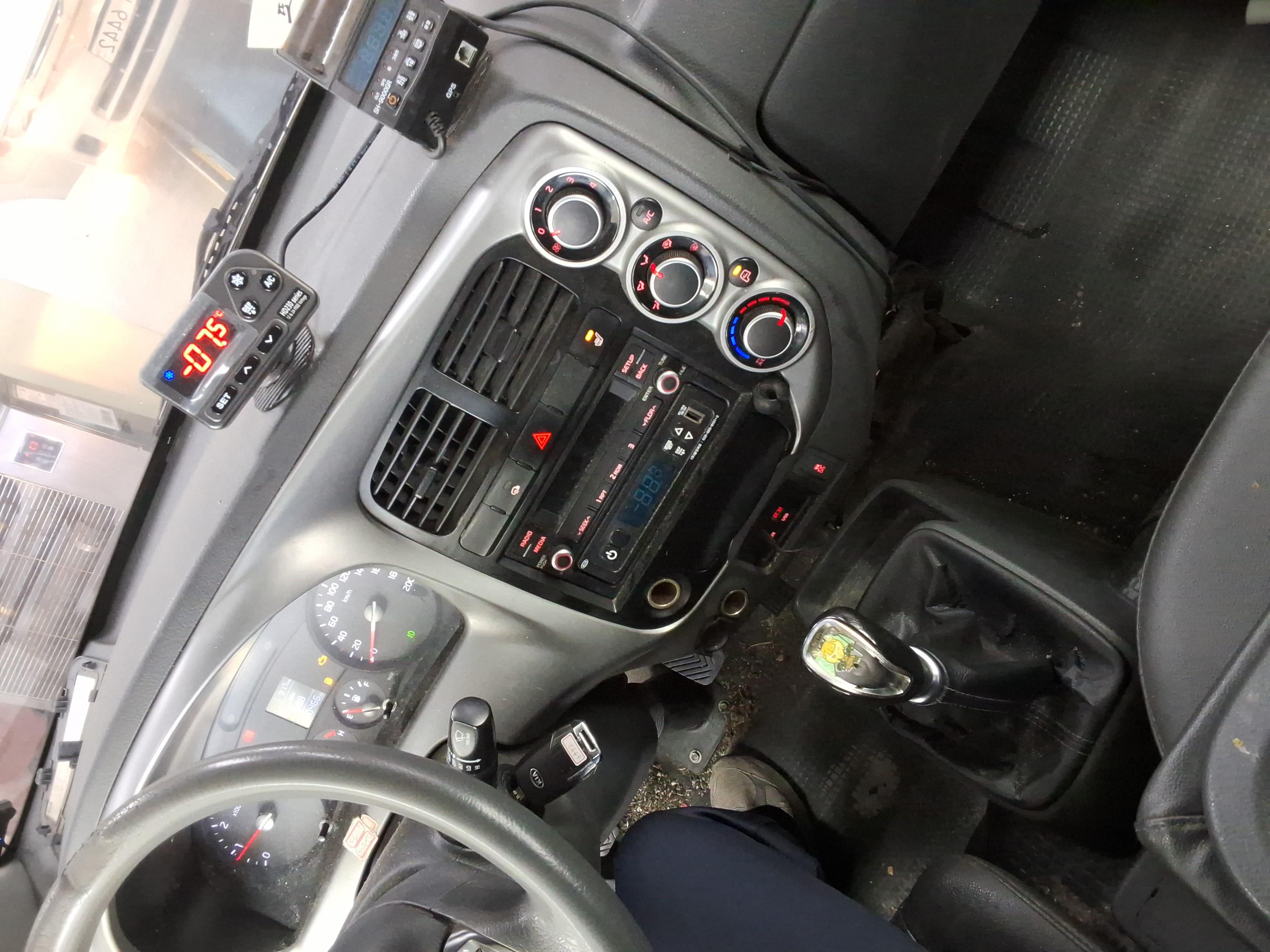 Kia Bongo 3 2018 - Image 13