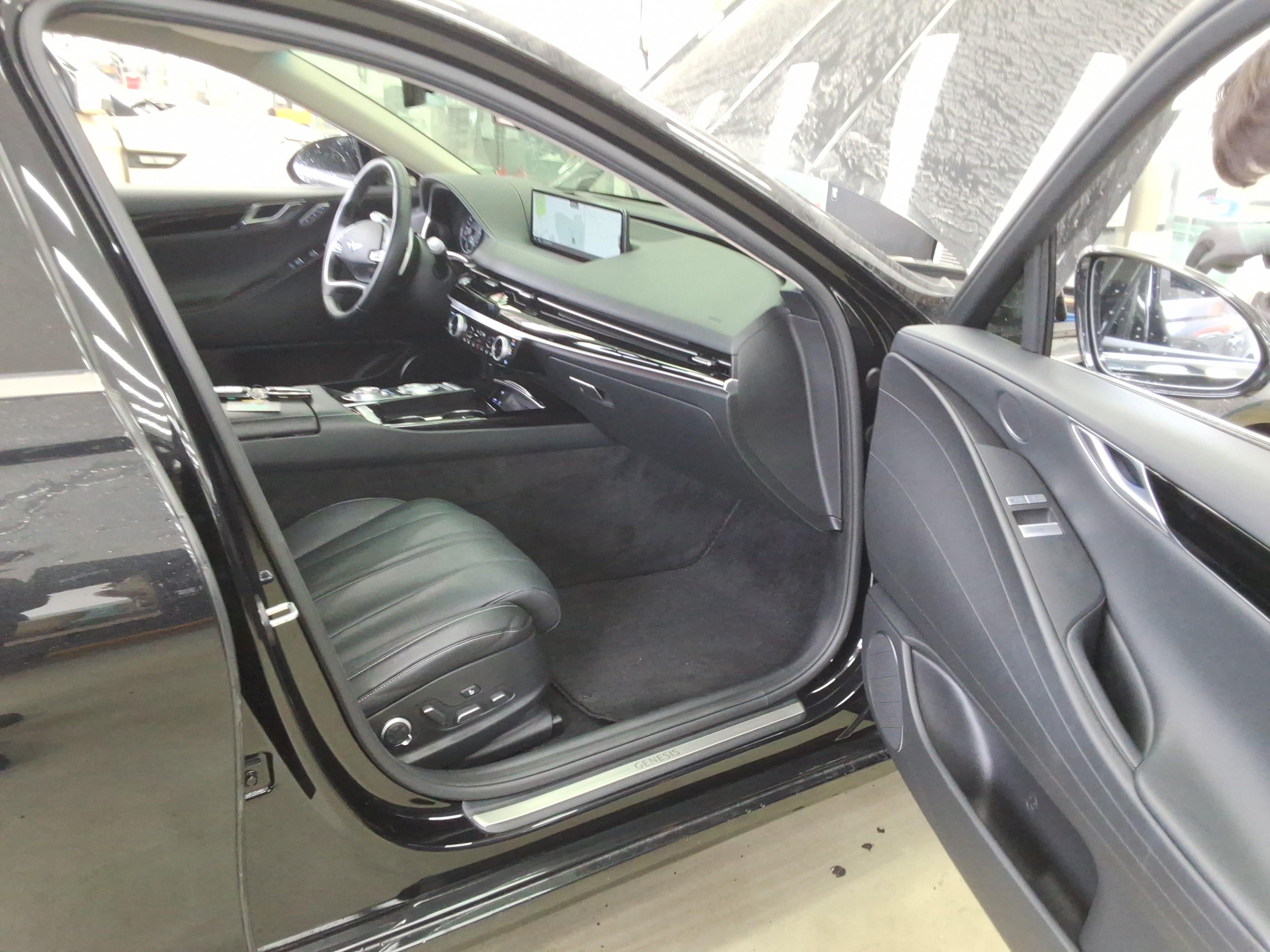 Genesis G80 2022 - Image 14