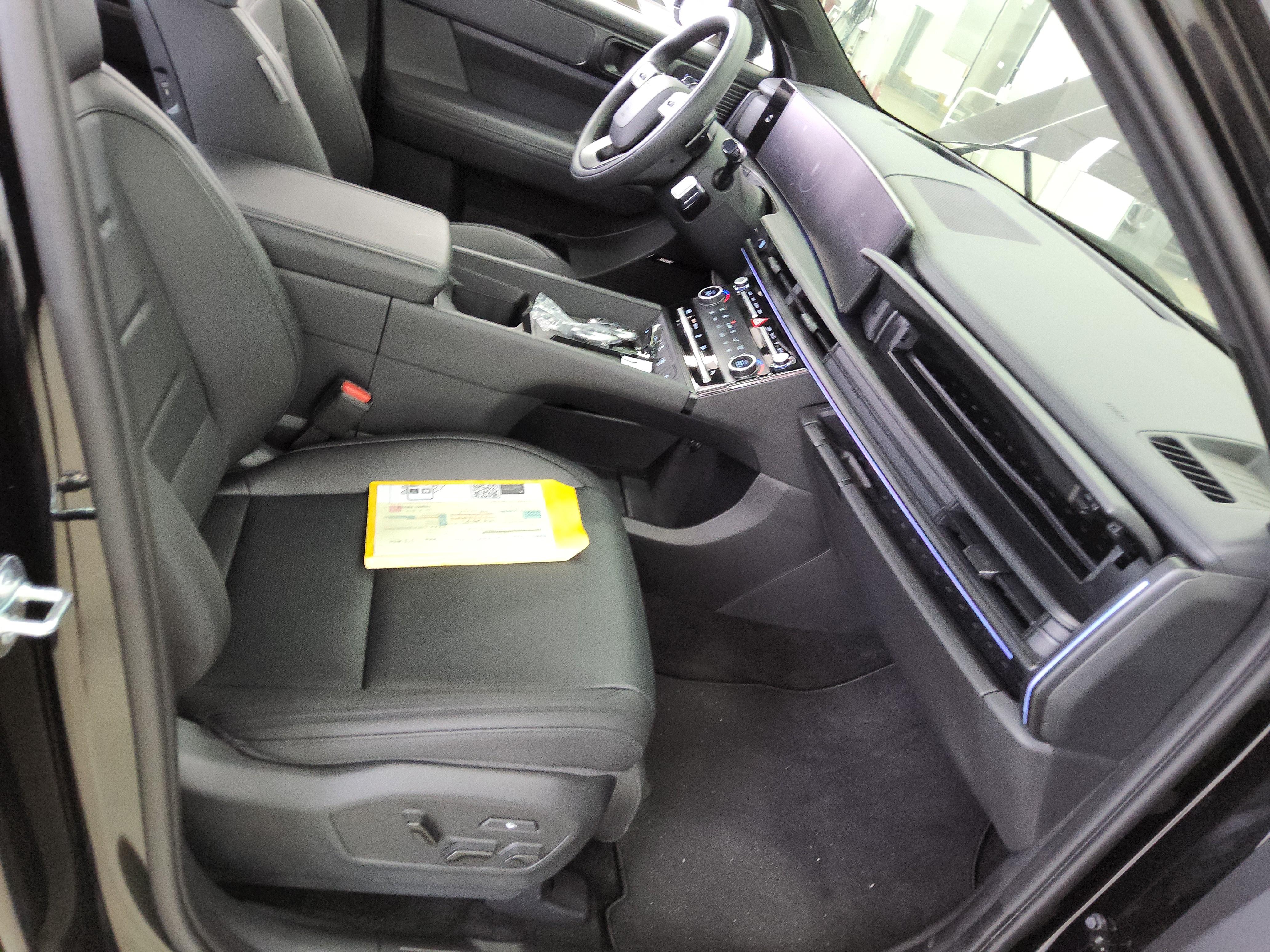 Hyundai Santa Fe 2025 - Image 14