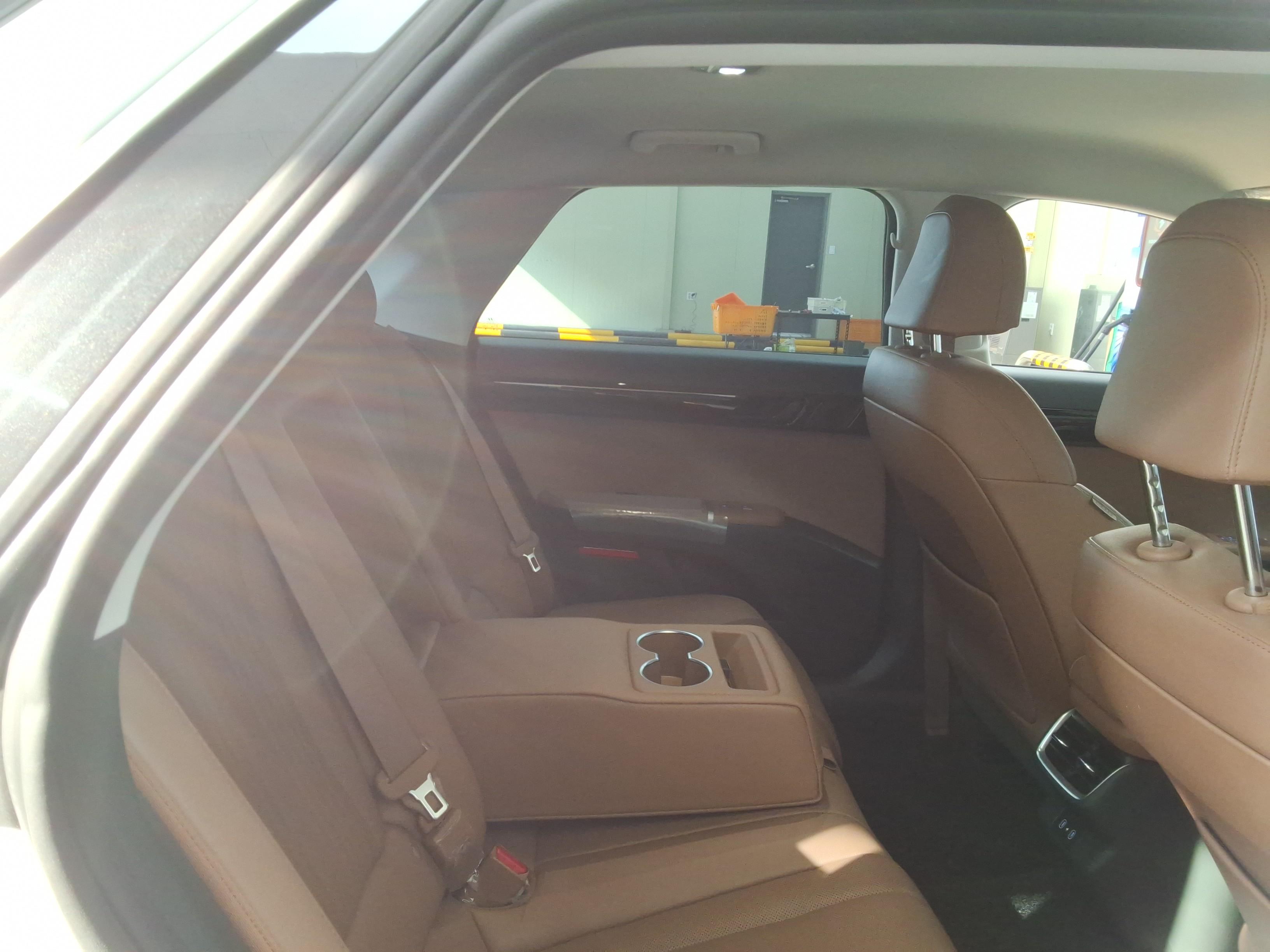 Hyundai AZERA 2024 - Image 13