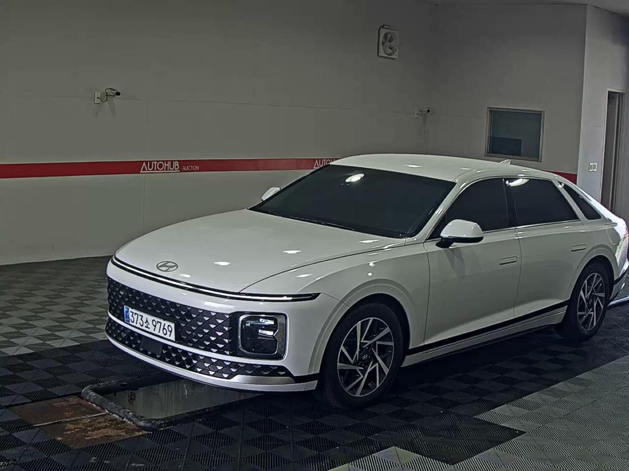 Hyundai AZERA