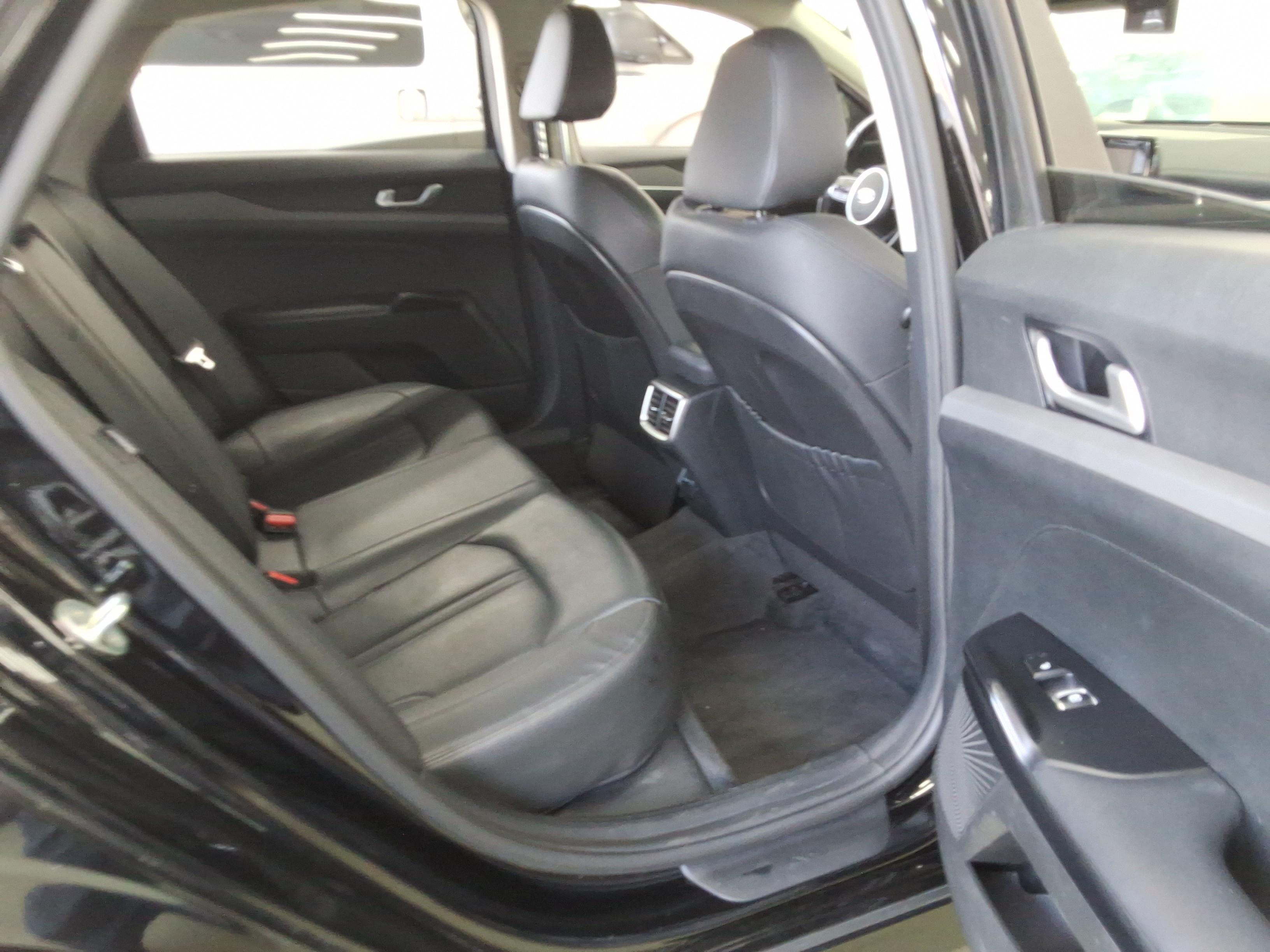 كيا K5 2021 - صورة 13