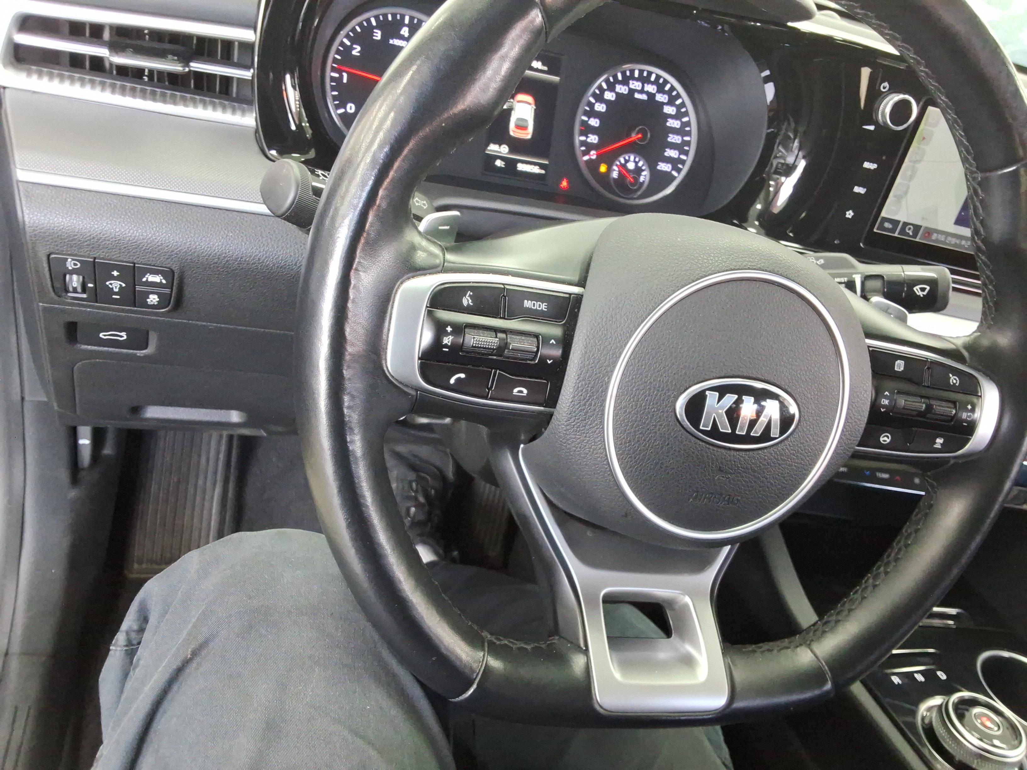 كيا K5 2021 - صورة 17