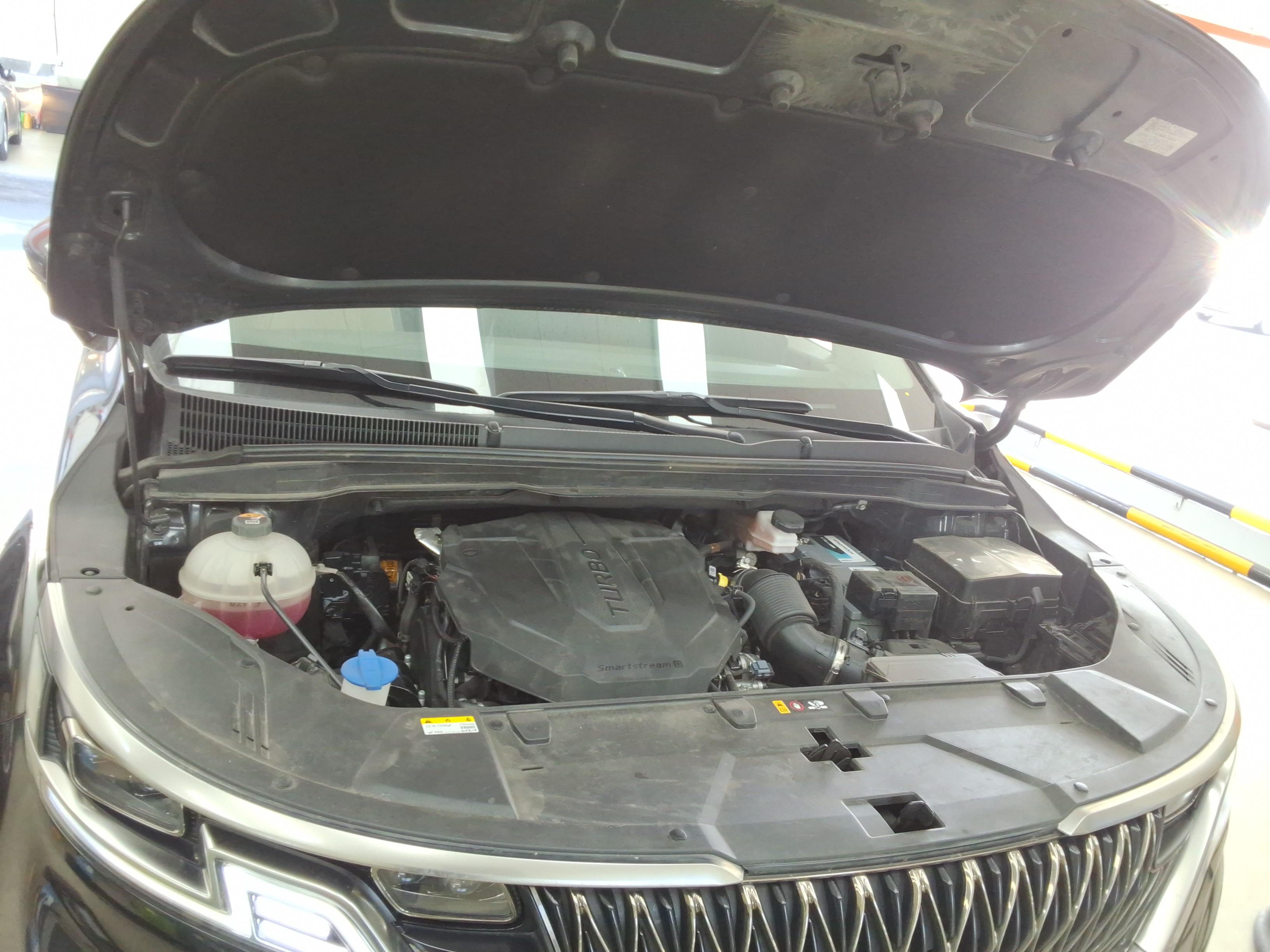 Kia SEDONA 2023 - Image 20