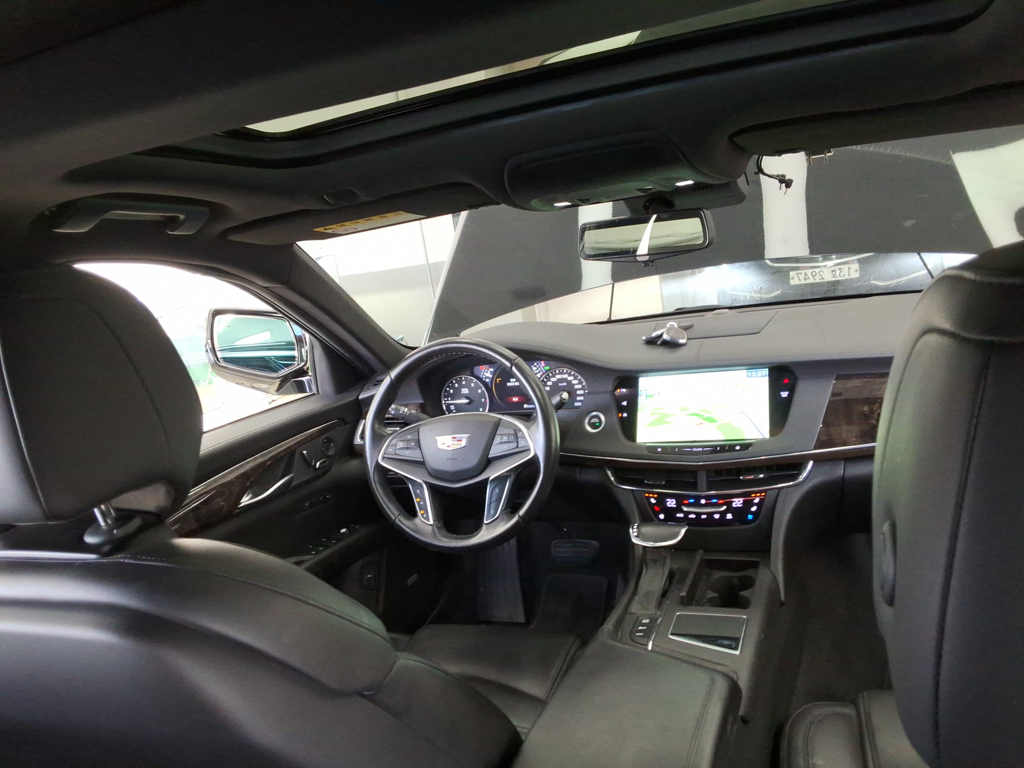 General Motors Cadillac 2018 - Image 13